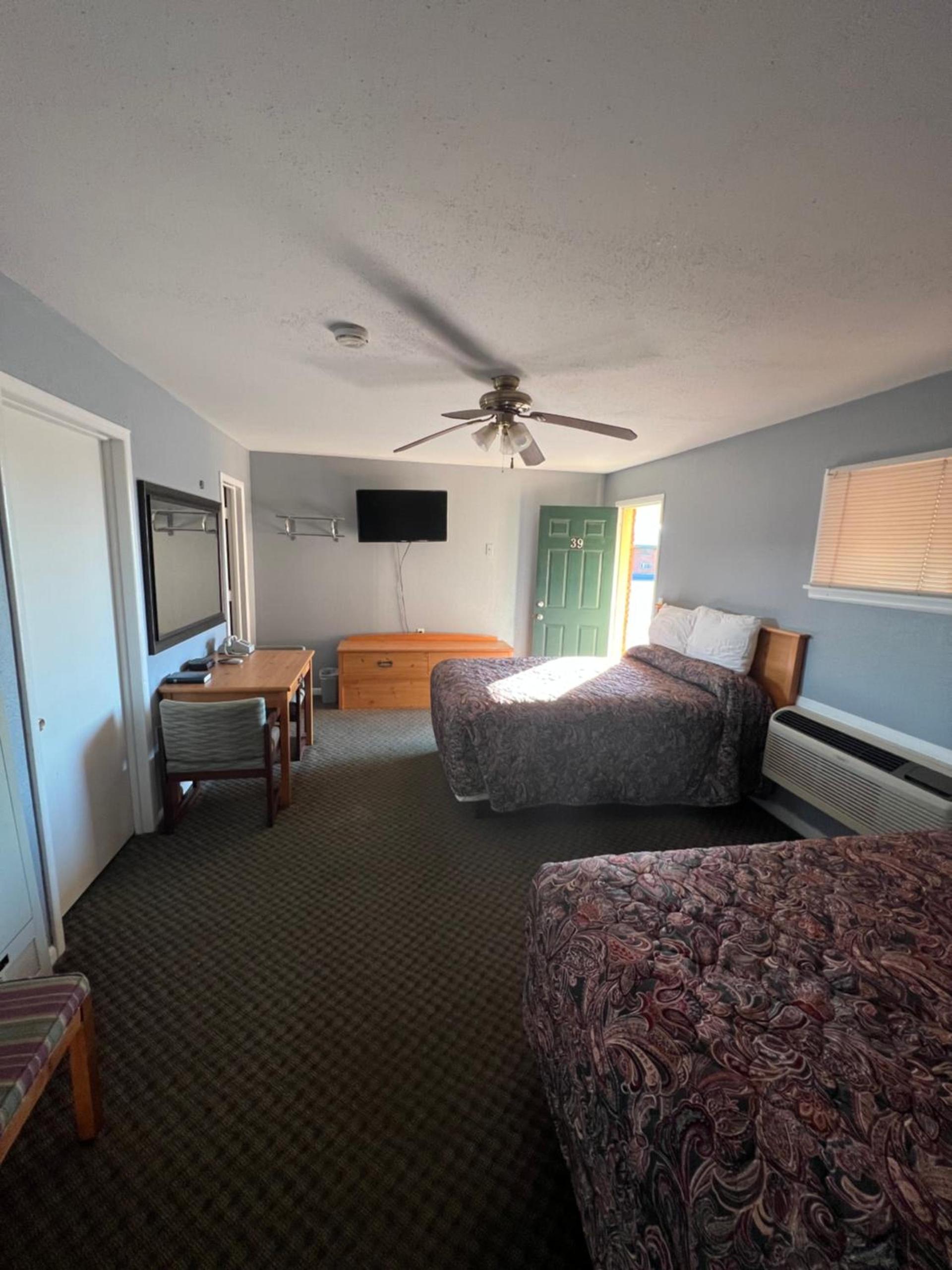 Western Motel photo 2
