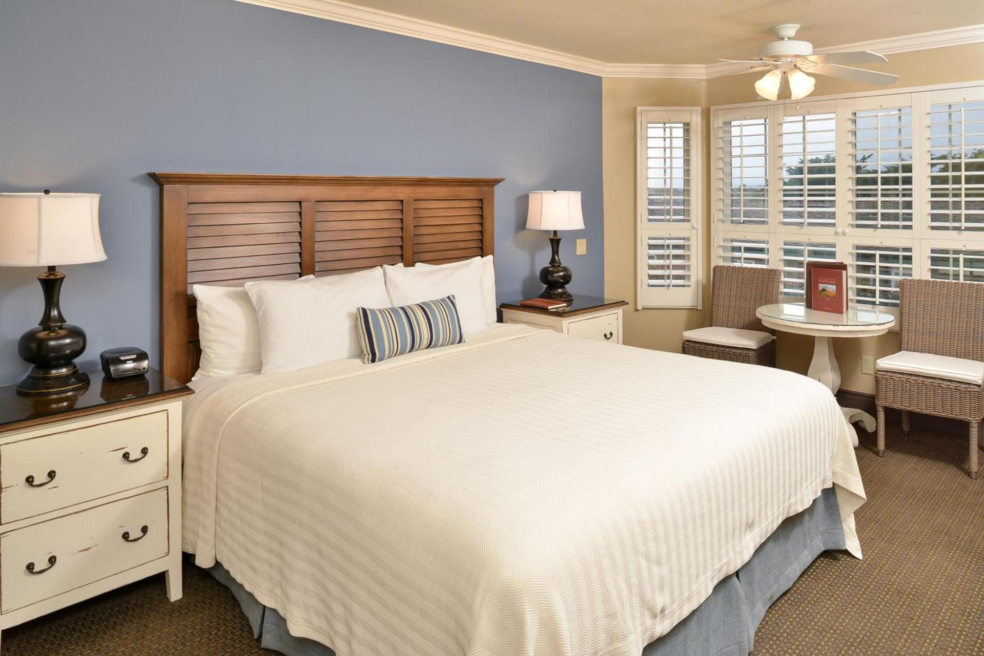 Sand Pebbles Inn photo 41