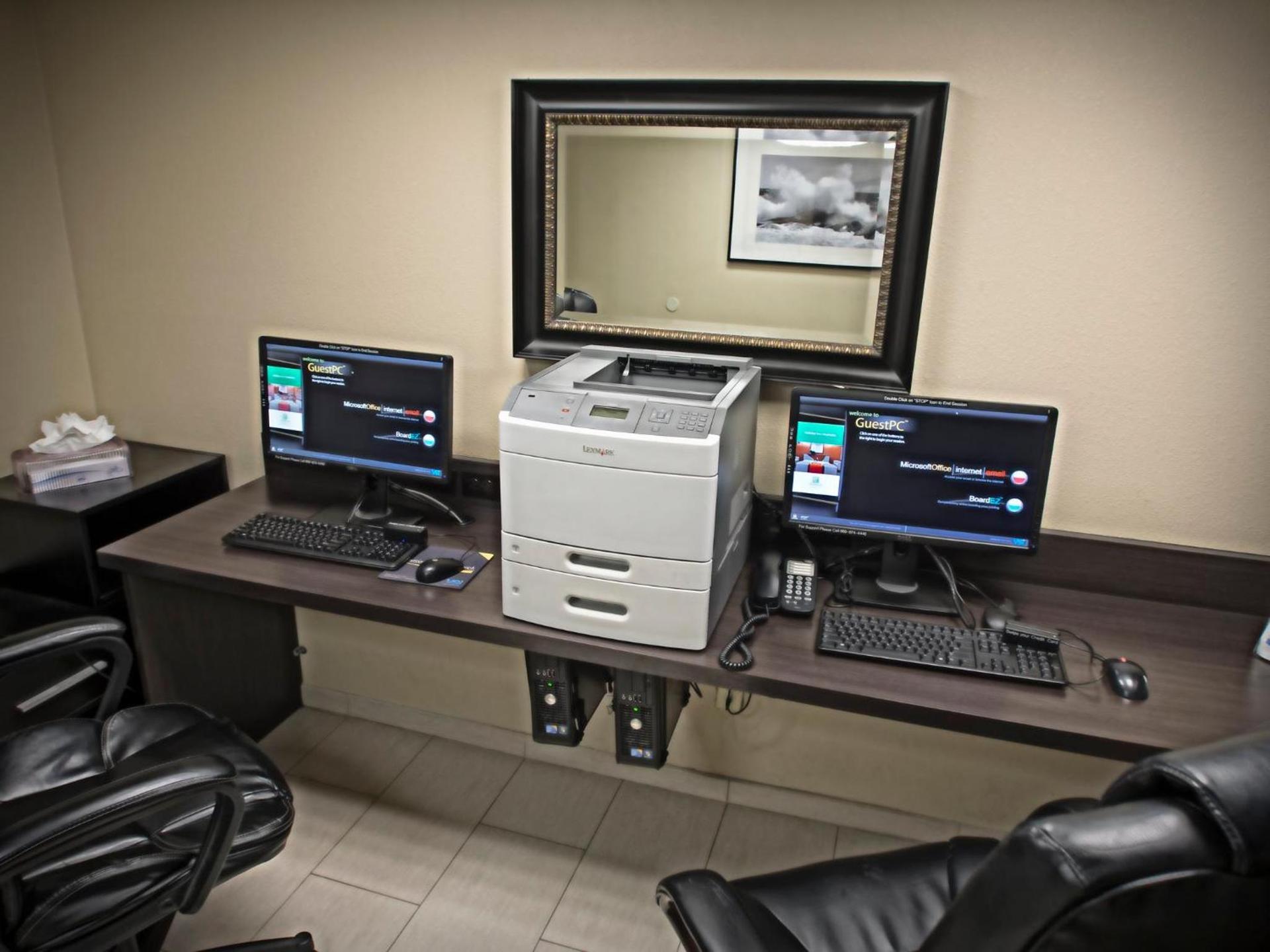 Holiday Inn Hotel & Suites Anaheim by IHG photo 19