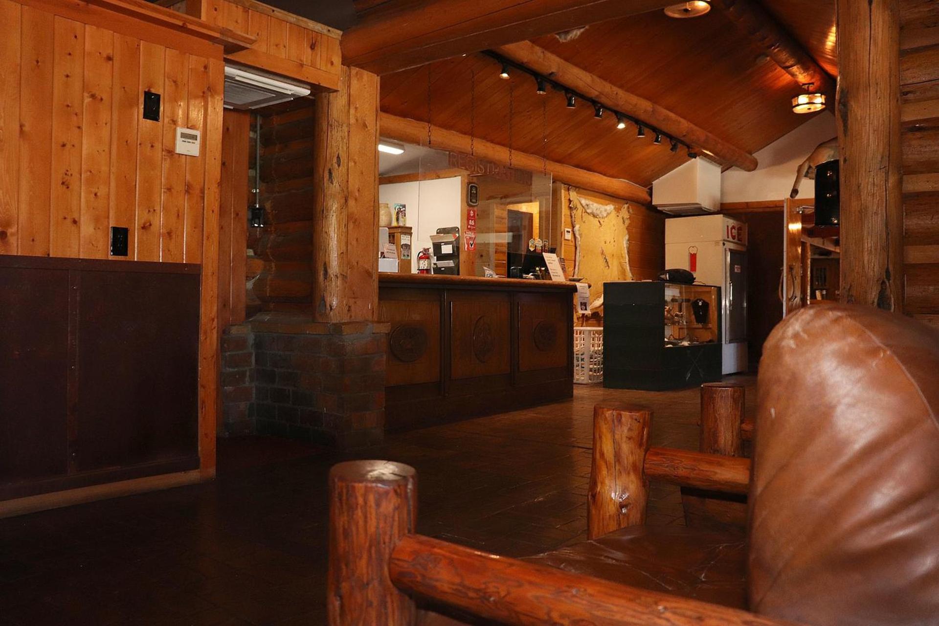Yellowstone Valley Inn photo 73