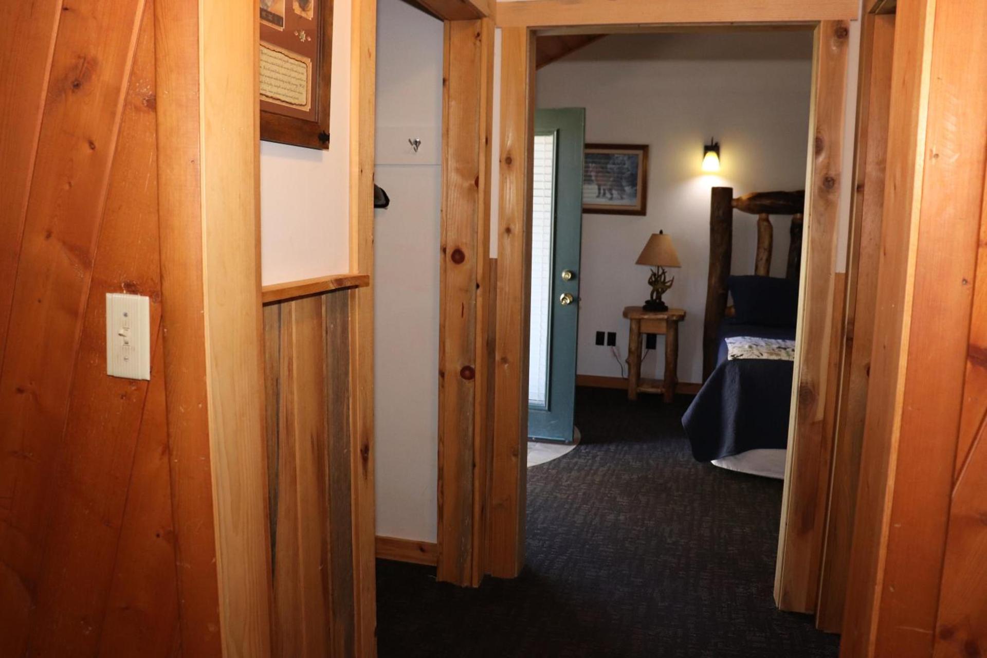 Yellowstone Valley Inn photo 83