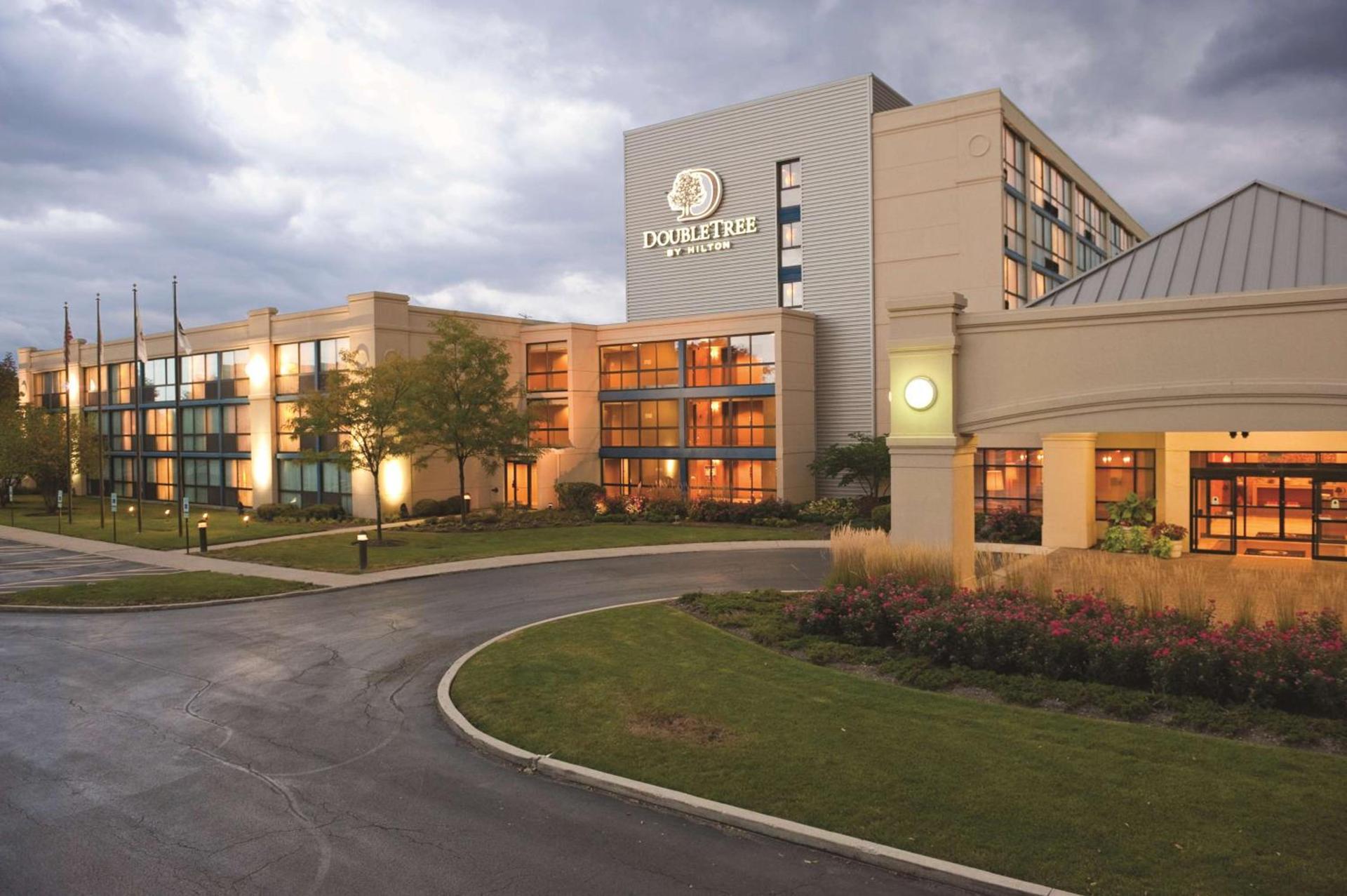 DoubleTree by Hilton Chicago - Arlington Heights — hotel in Arlington Heights