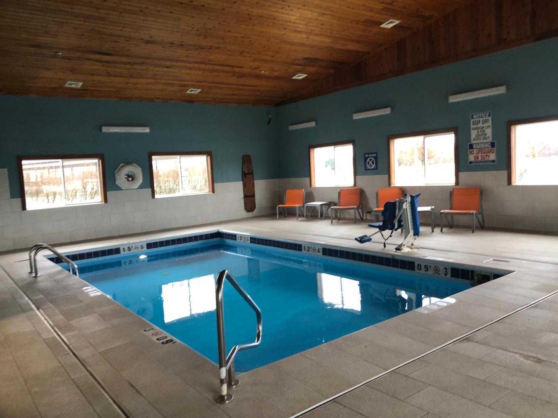 Holiday Inn Express Mt. Vernon by IHG photo 21