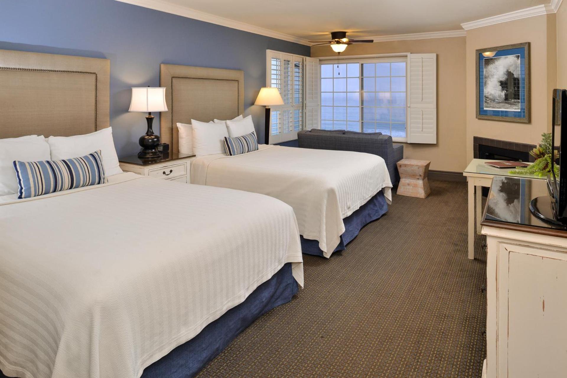 Sand Pebbles Inn photo 40