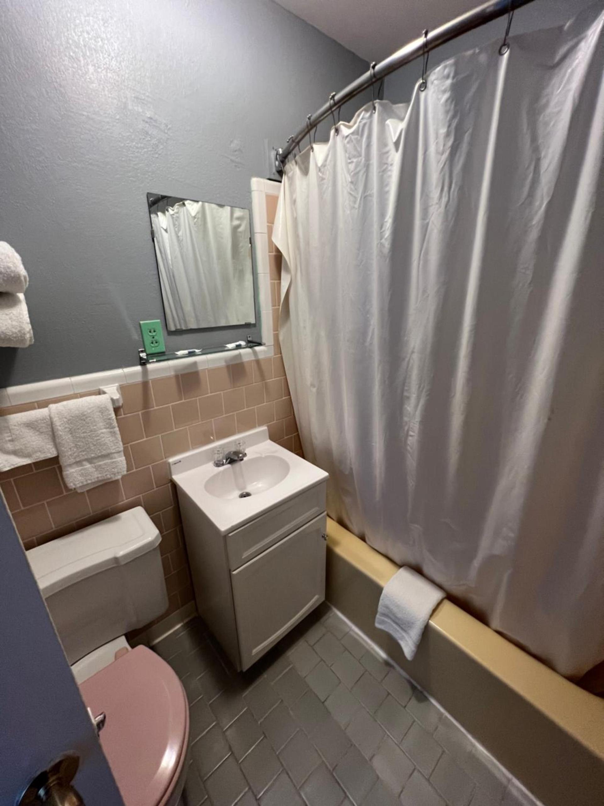 Western Motel photo 10
