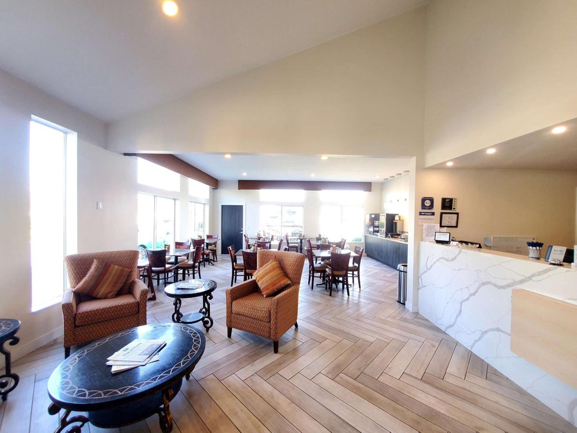Best Western Salbasgeon Inn & Suites photo 2