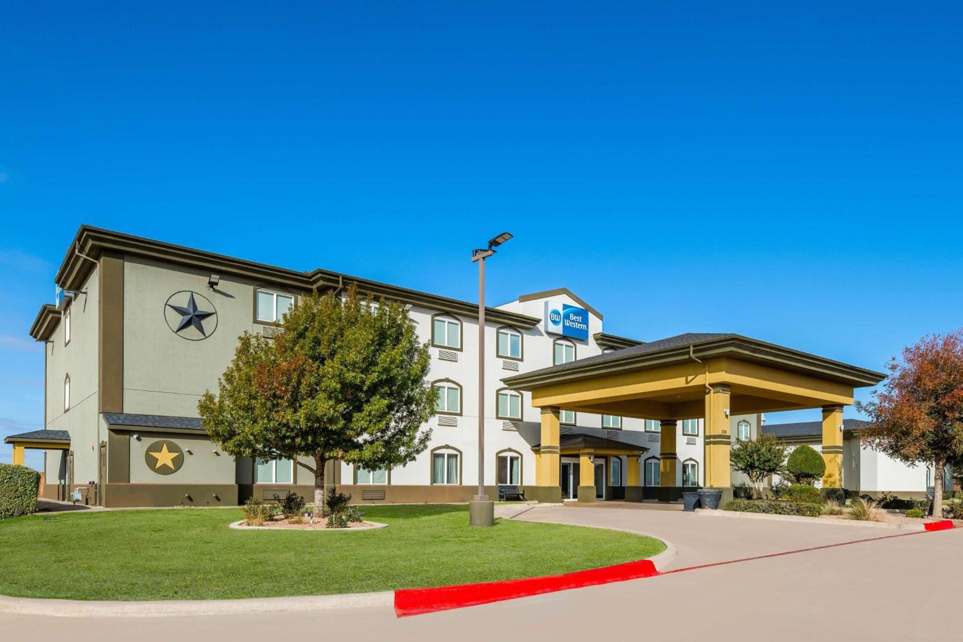 Best Western South Plains Inn & Suites photo 1