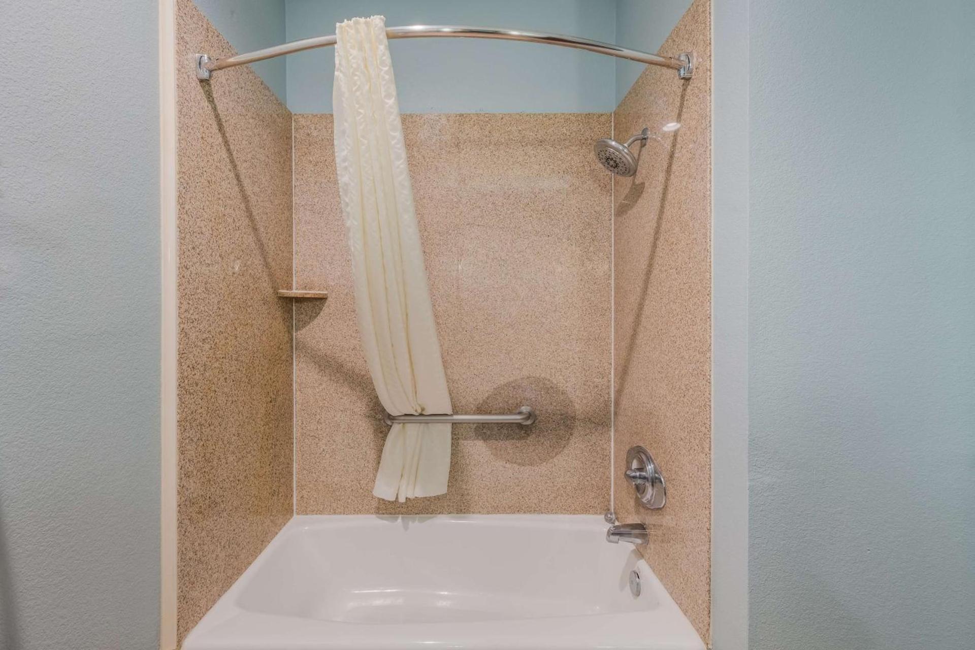 Best Western South Plains Inn & Suites photo 3