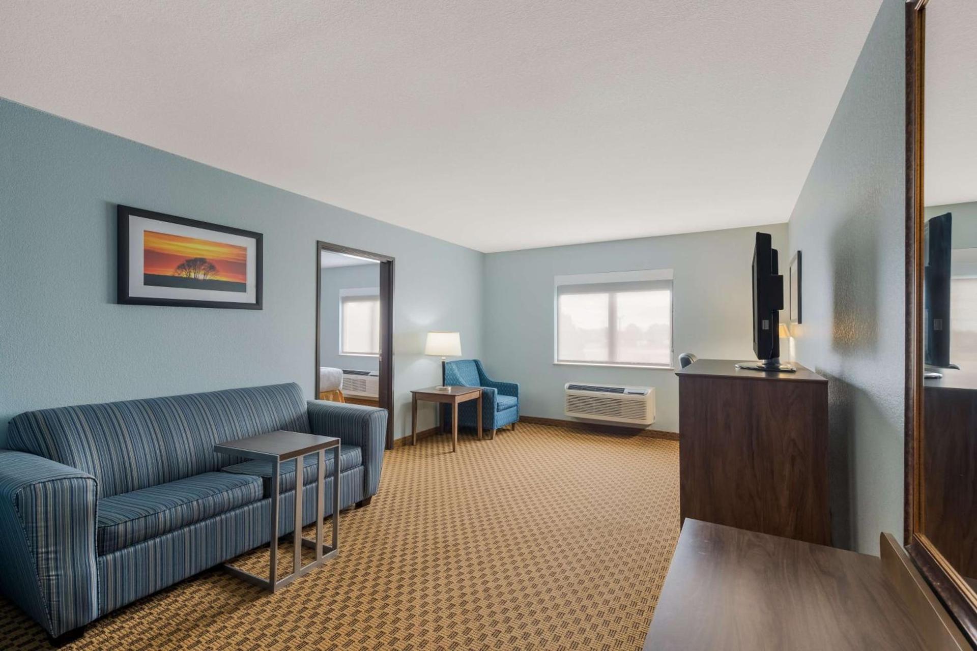 Best Western South Plains Inn & Suites photo 14