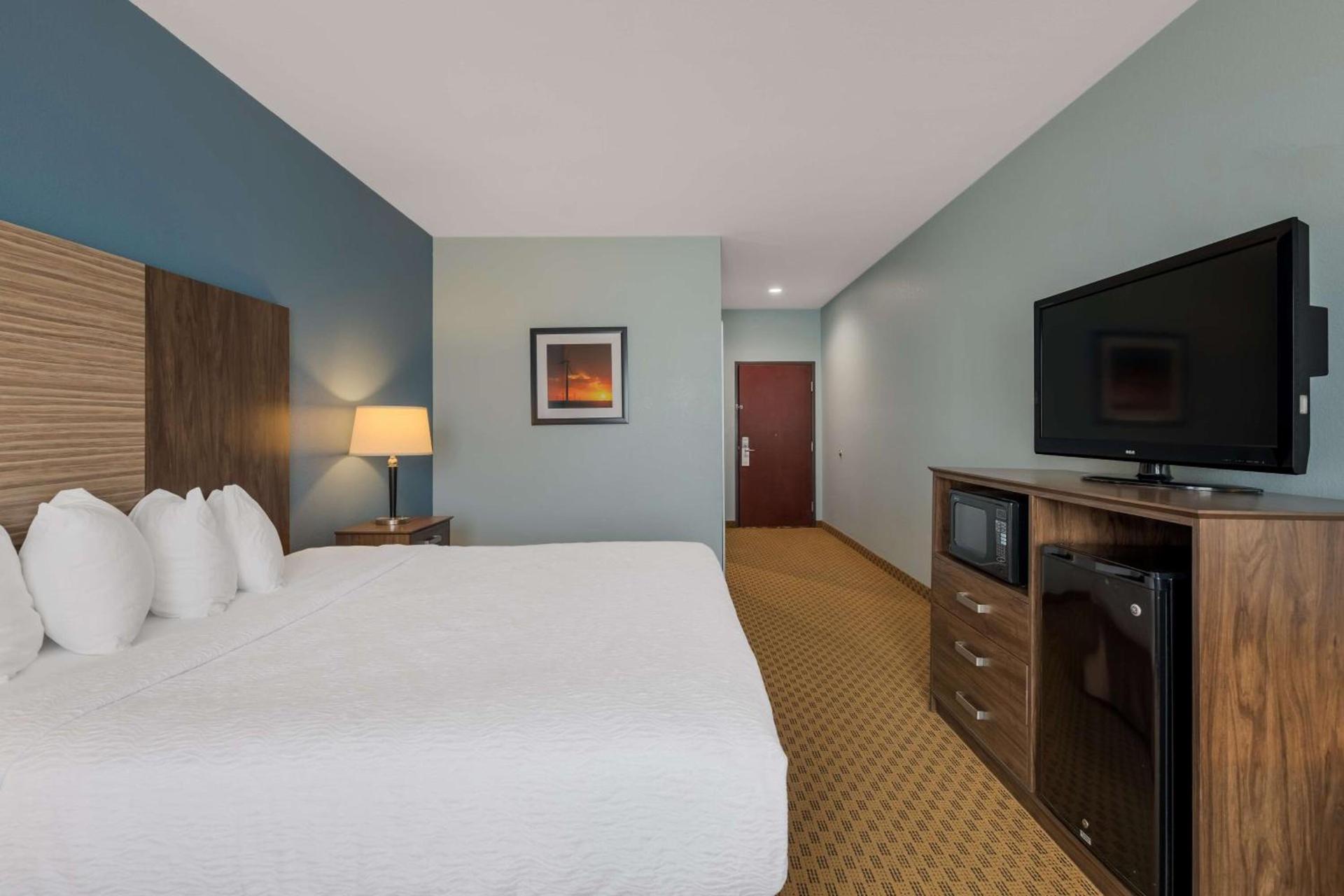 Best Western South Plains Inn & Suites photo 29