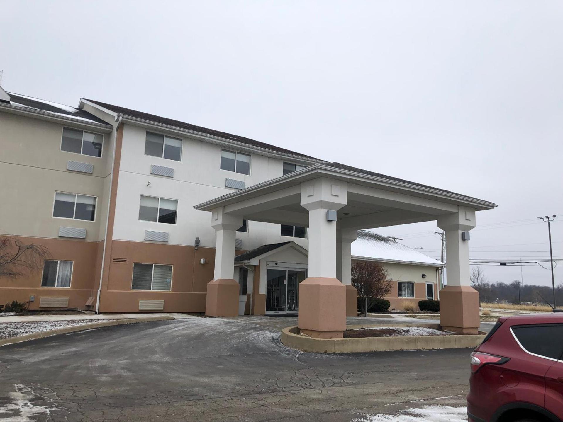 Holiday Inn Express Mt. Vernon by IHG photo 60