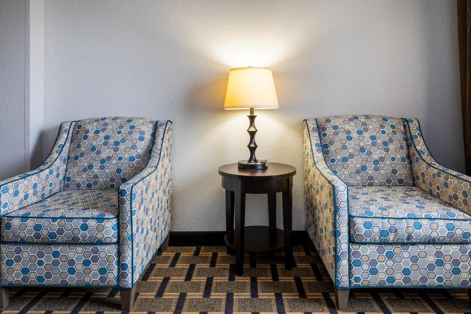La Quinta by Wyndham Mt. Pleasant photo 14