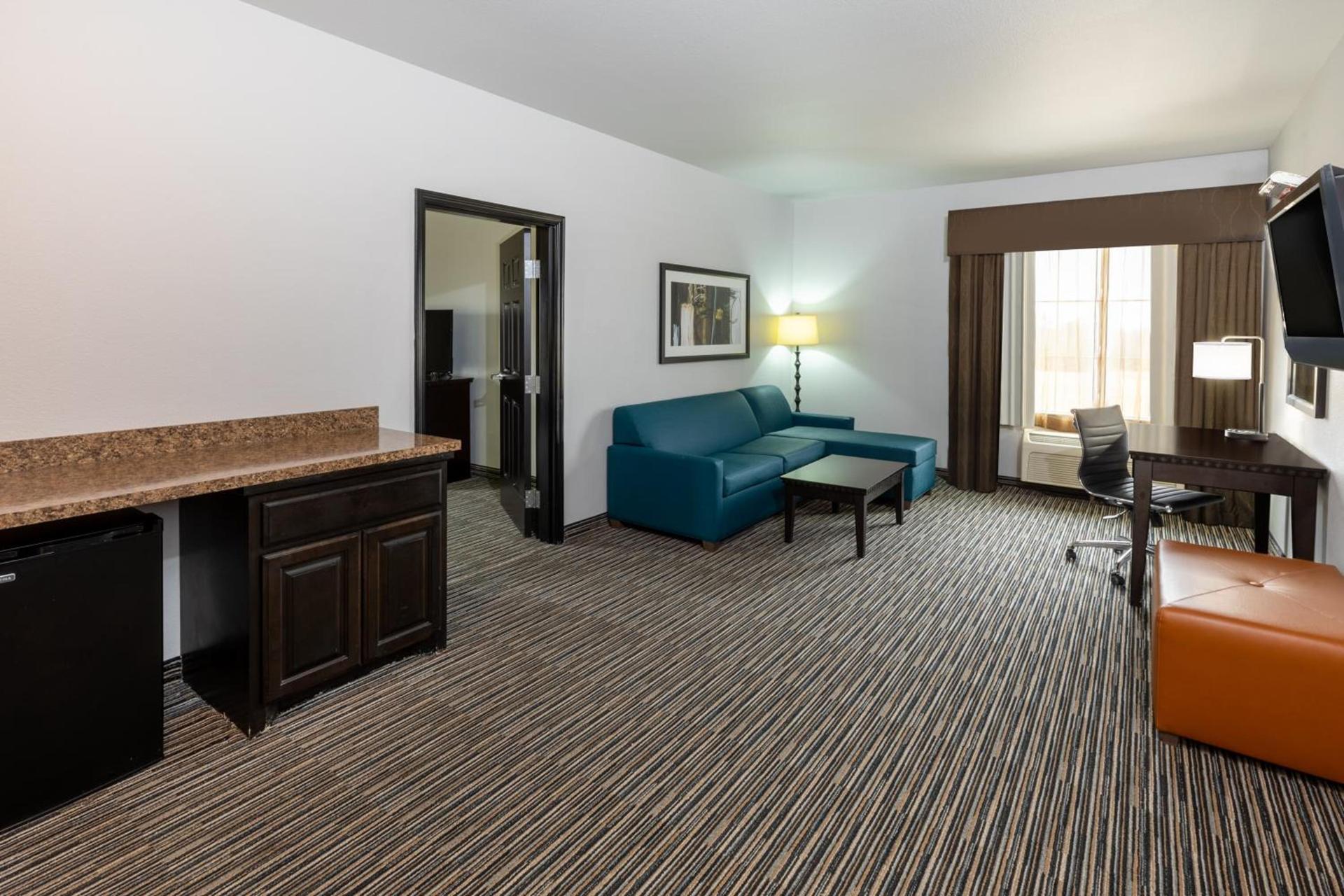 La Quinta by Wyndham Mt. Pleasant photo 17