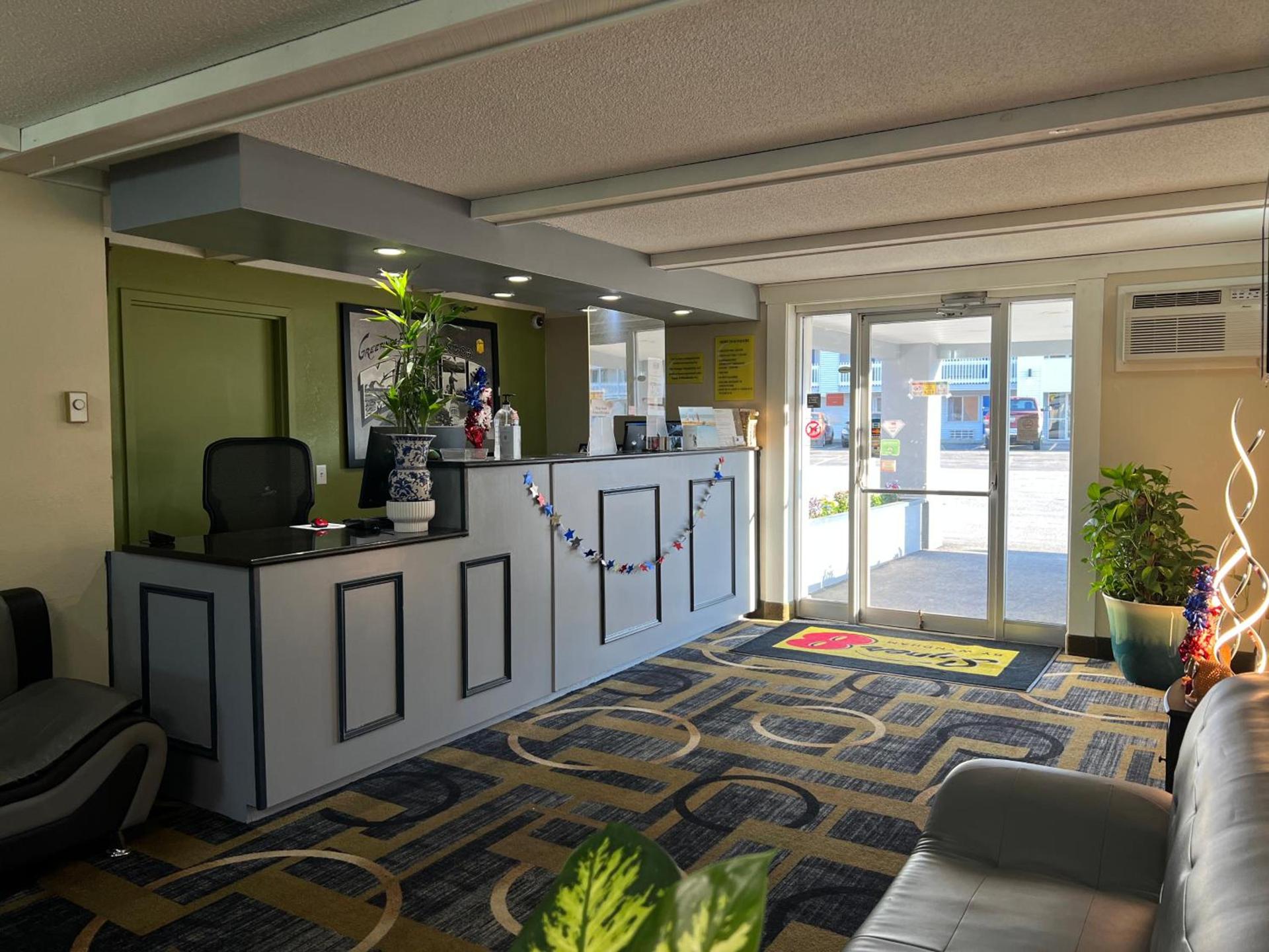 Super 8 by Wyndham Bangor photo 2