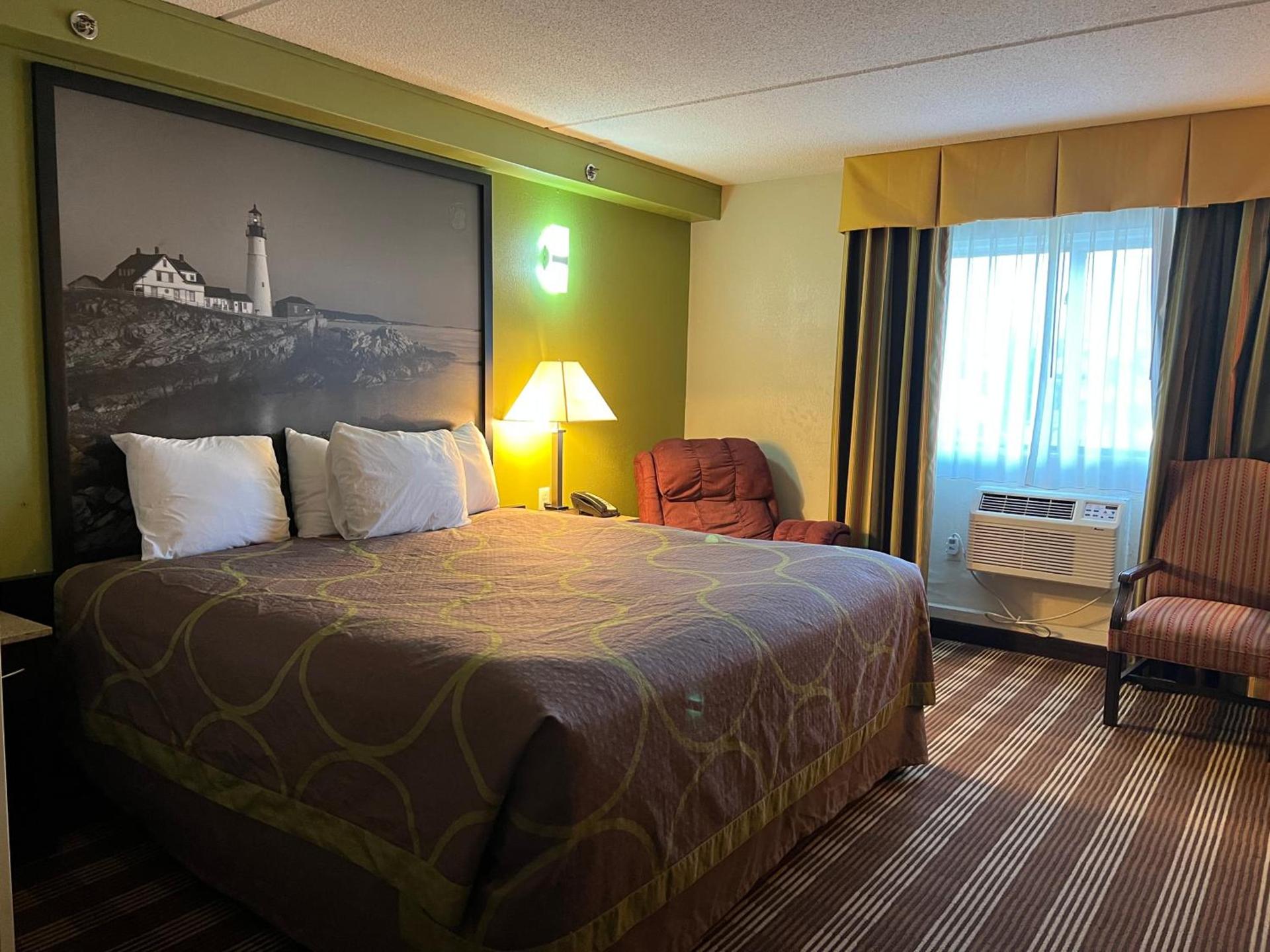 Super 8 by Wyndham Bangor photo 31