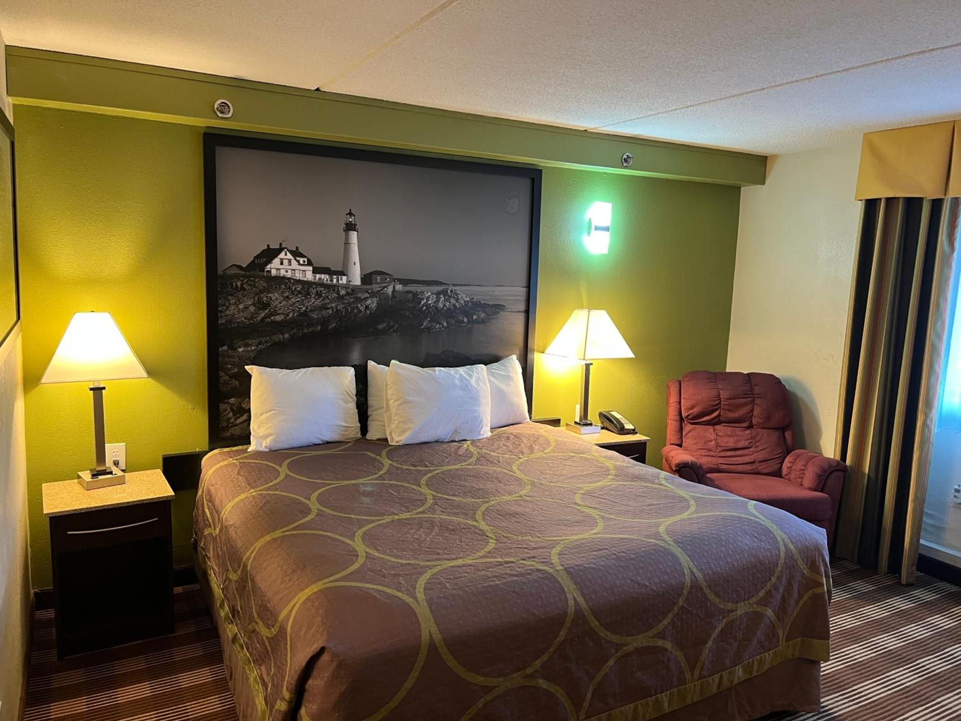 Super 8 by Wyndham Bangor photo 27