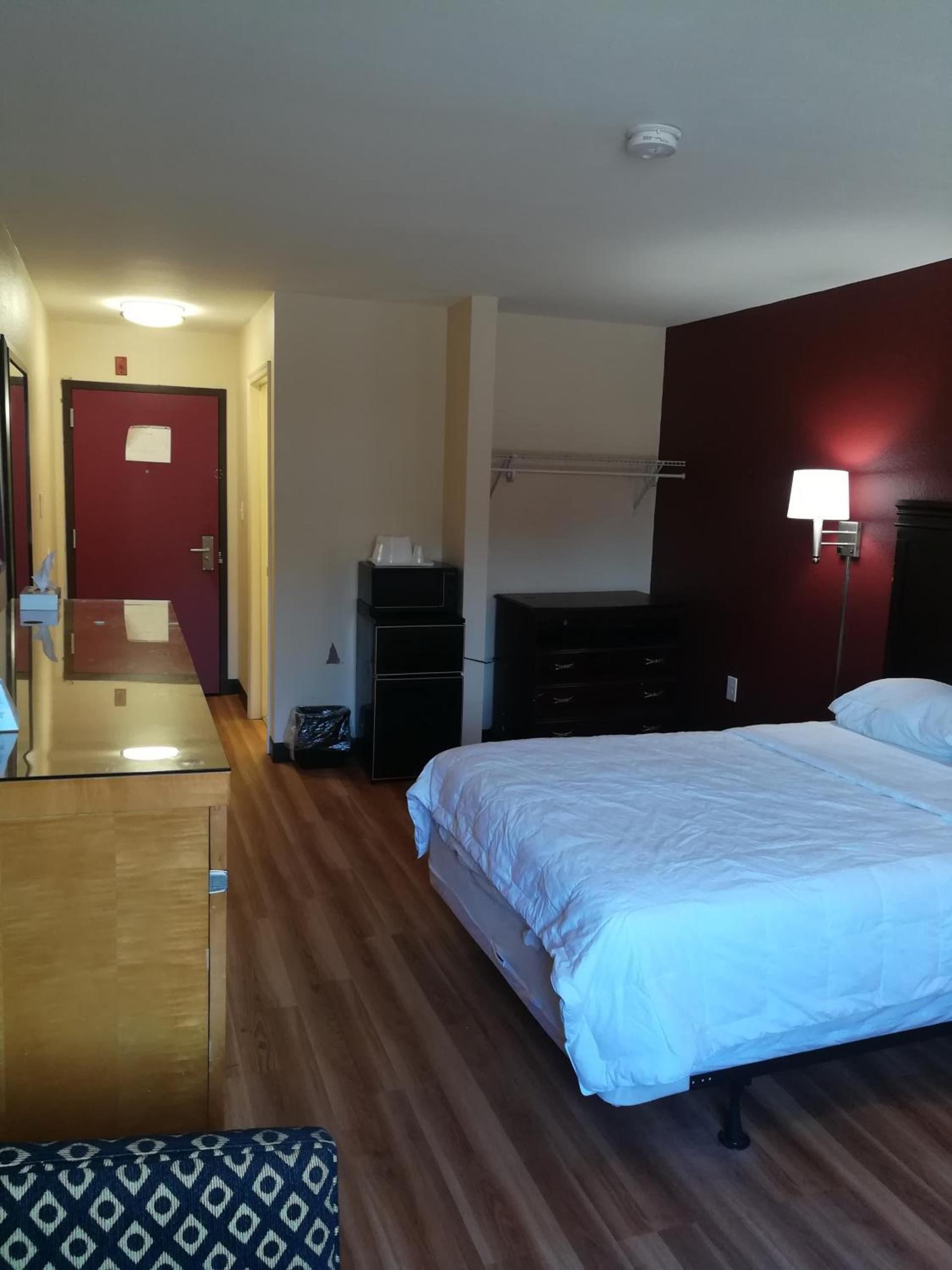 Red Crown Inn photo 61