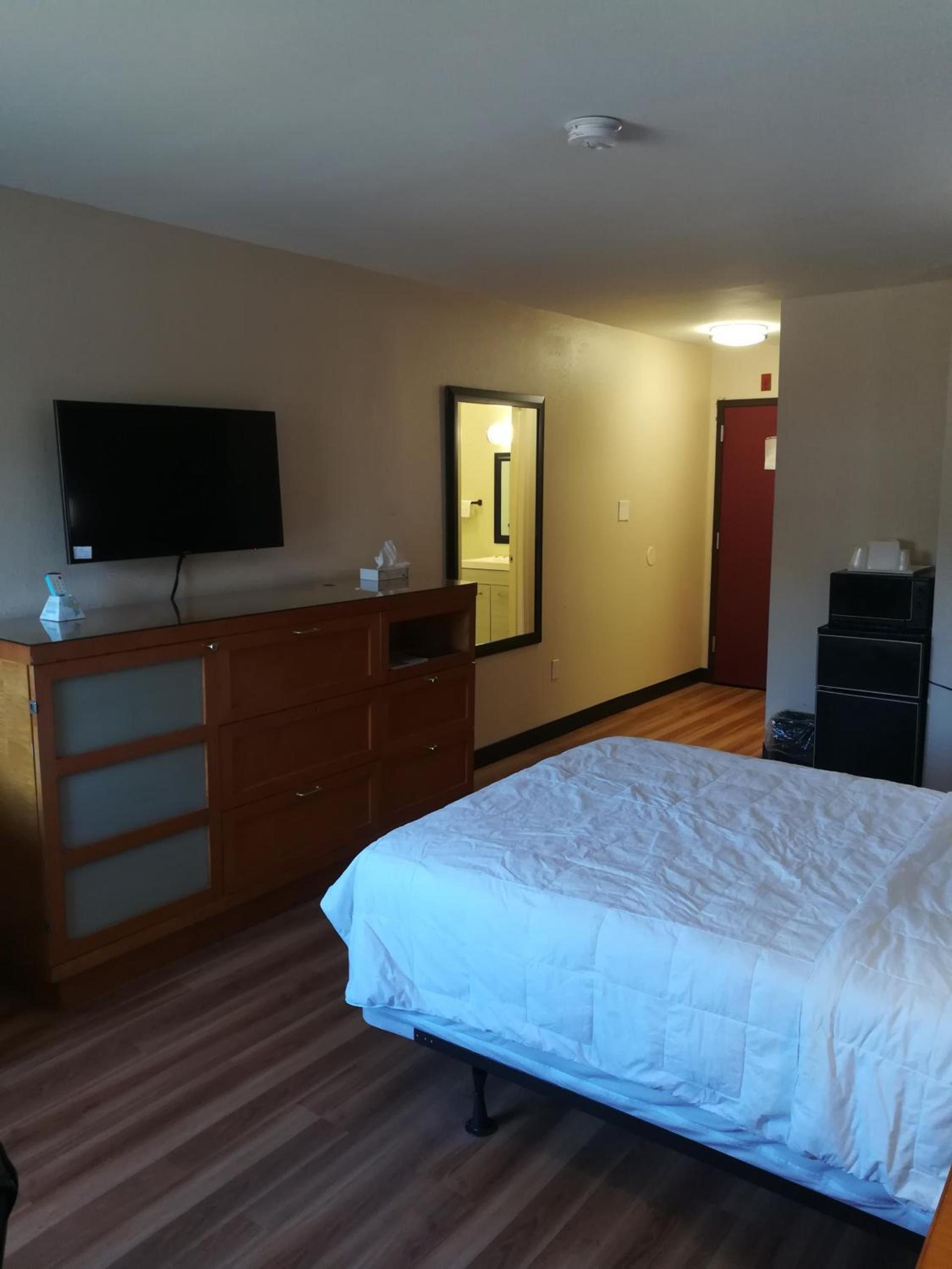 Red Crown Inn photo 62
