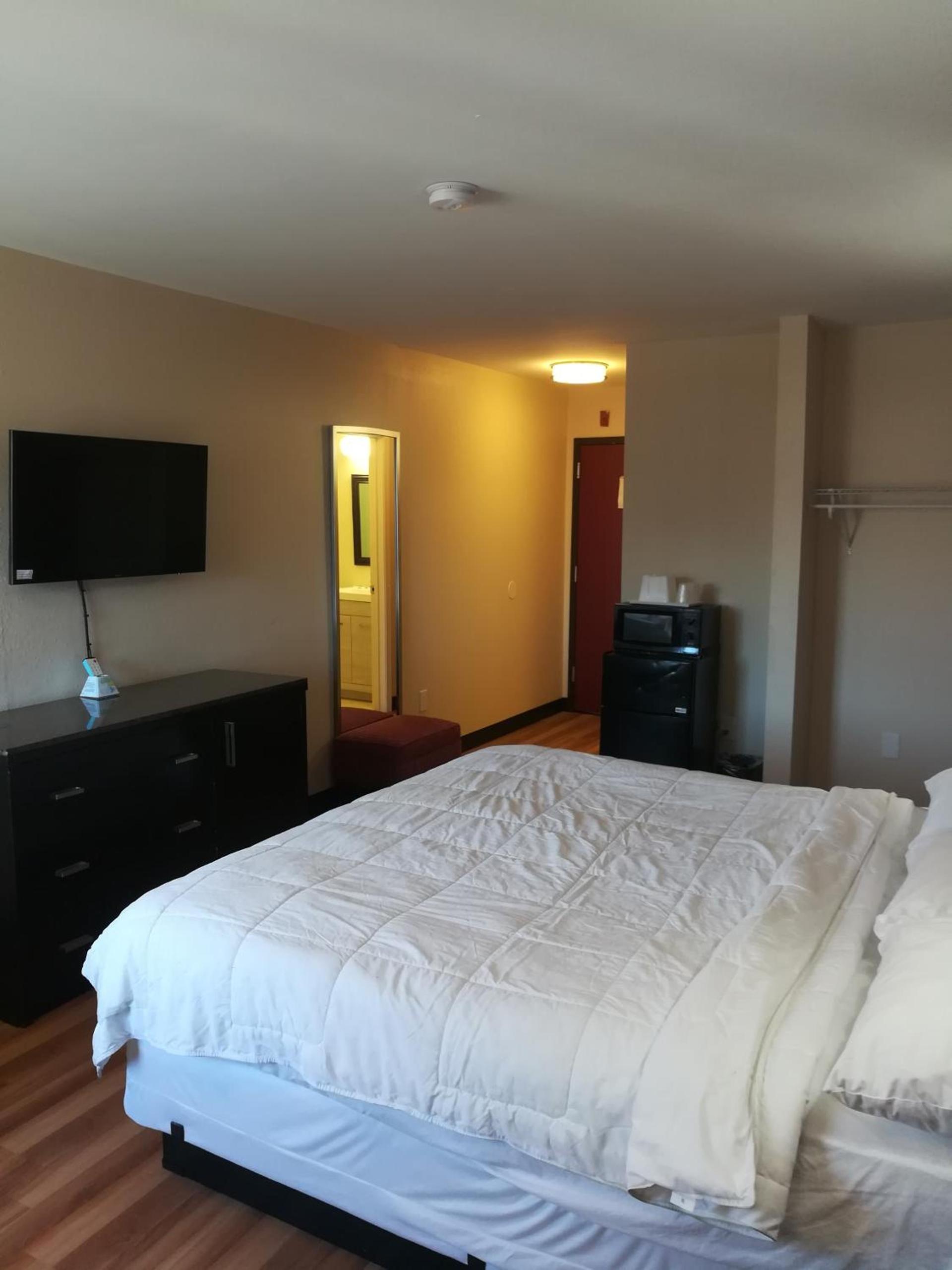 Red Crown Inn photo 67
