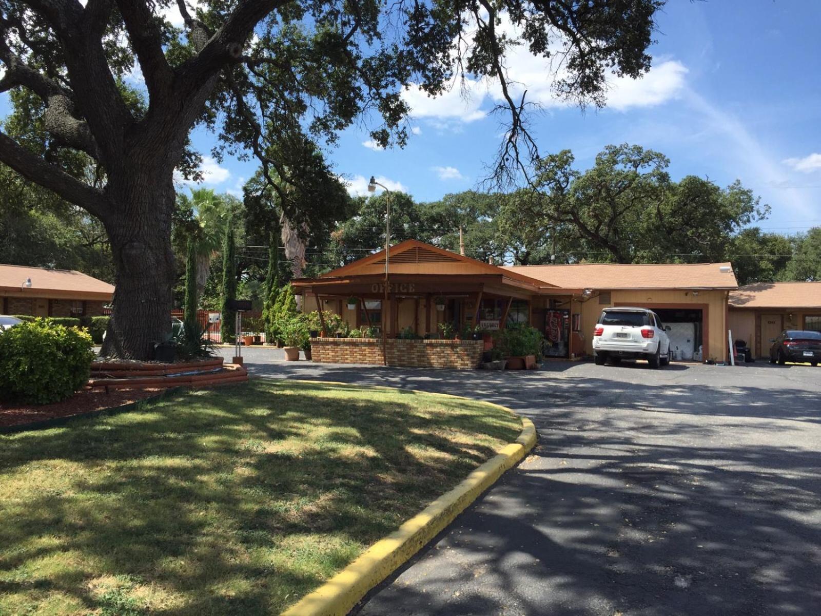 Walnut Forest Motel photo 5