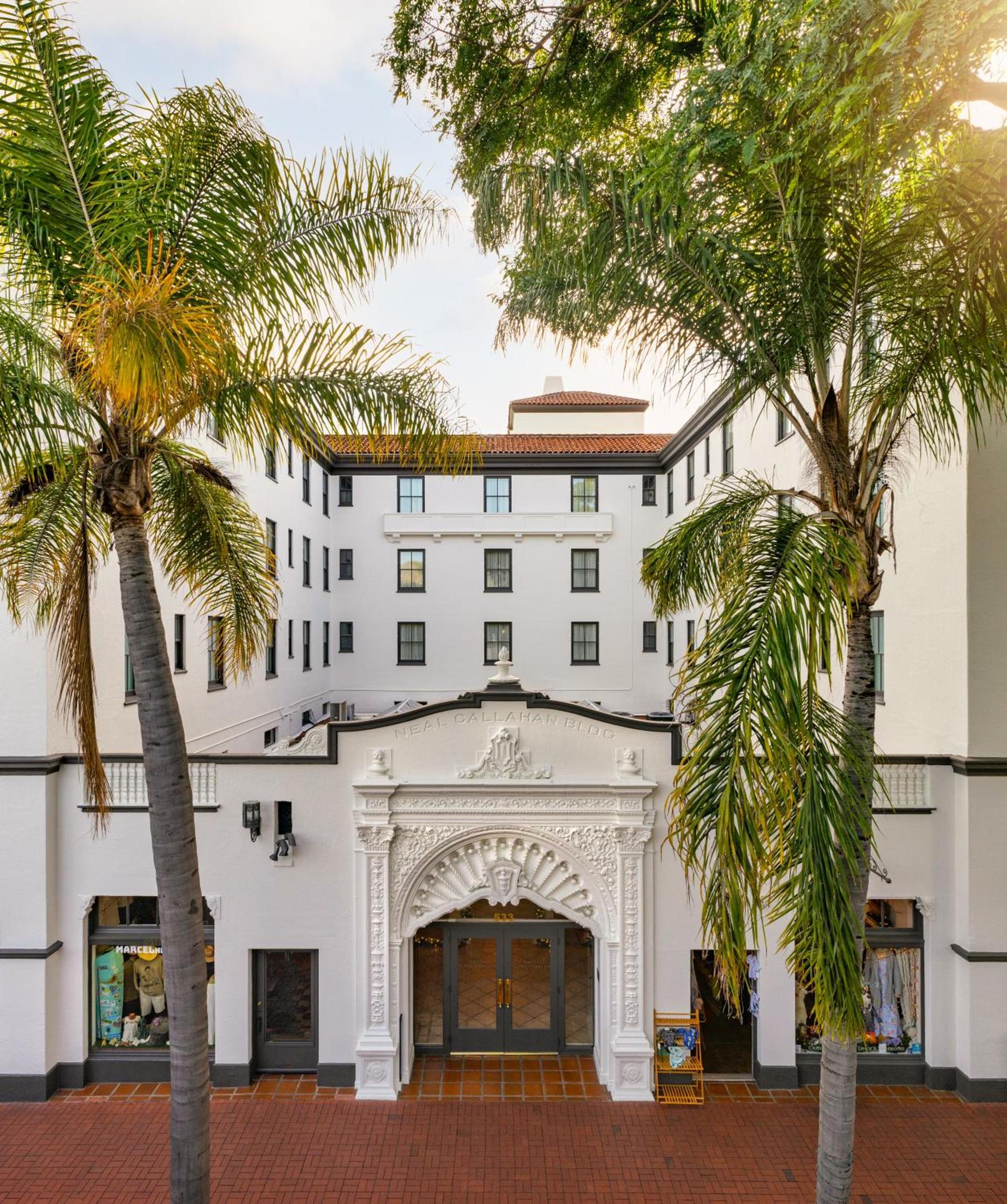 Hotel Santa Barbara photo 1