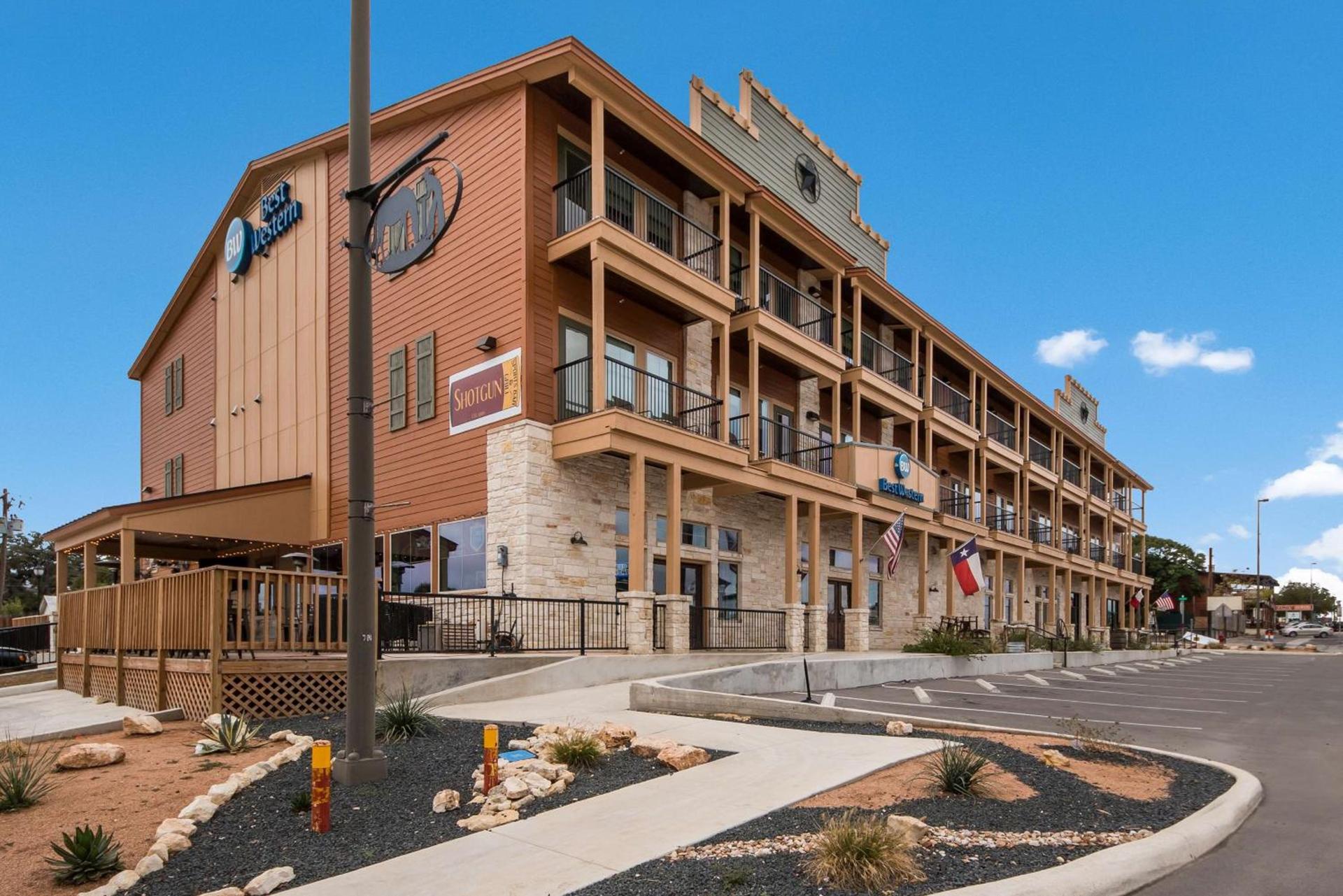 Best Western Bandera Suites & Saloon — hotel in Bandera
