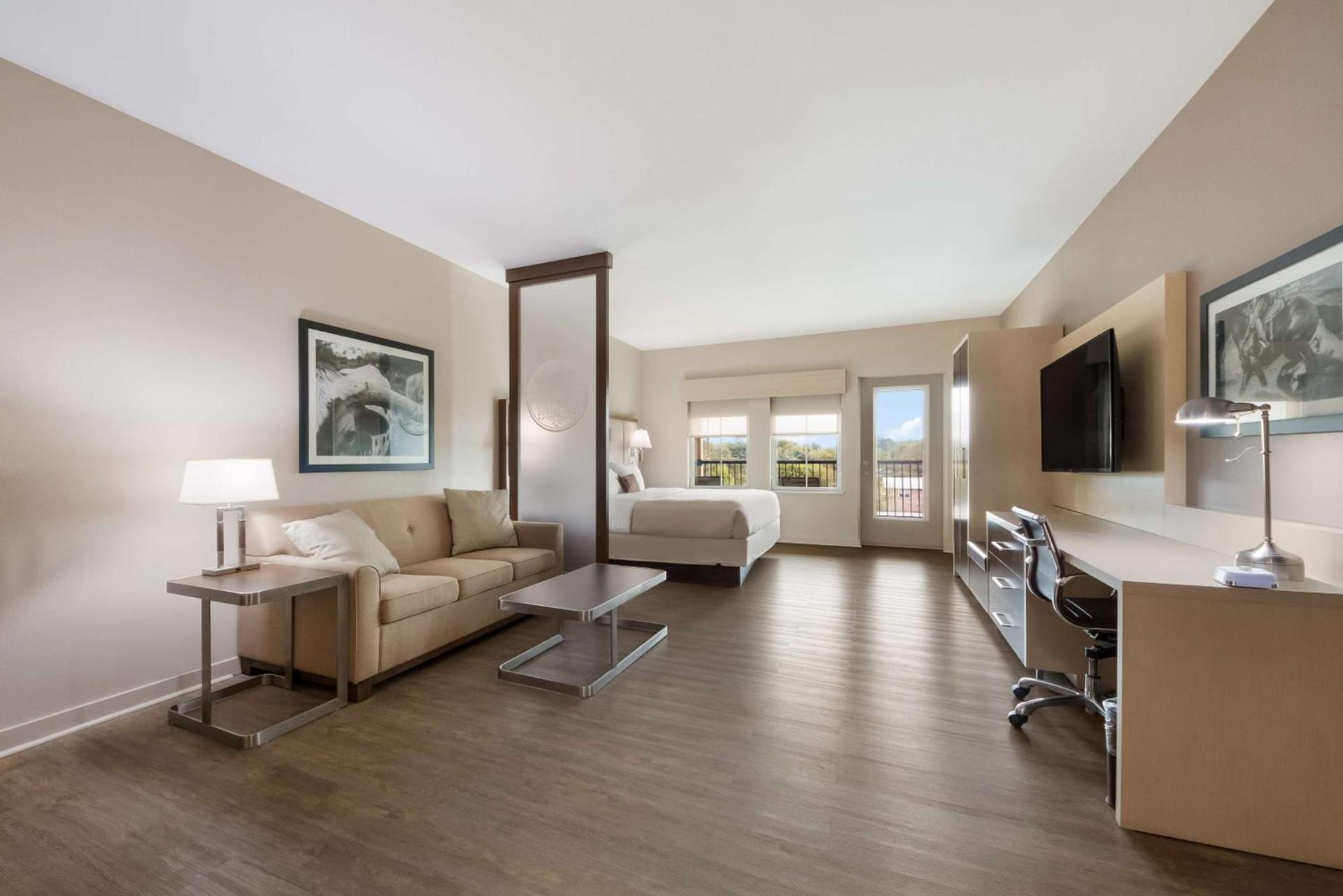 Best Western Bandera Suites & Saloon photo 13