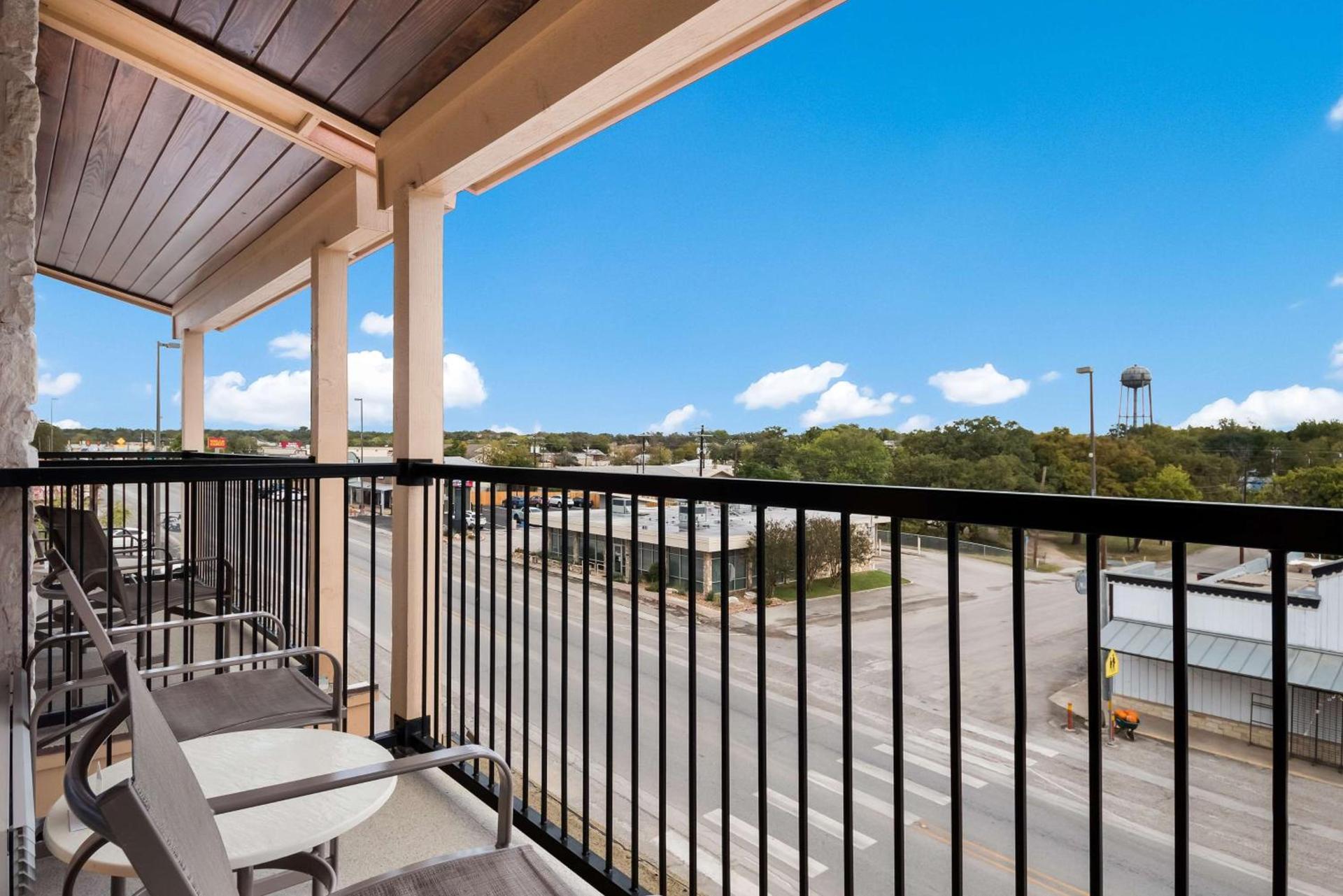 Best Western Bandera Suites & Saloon photo 16