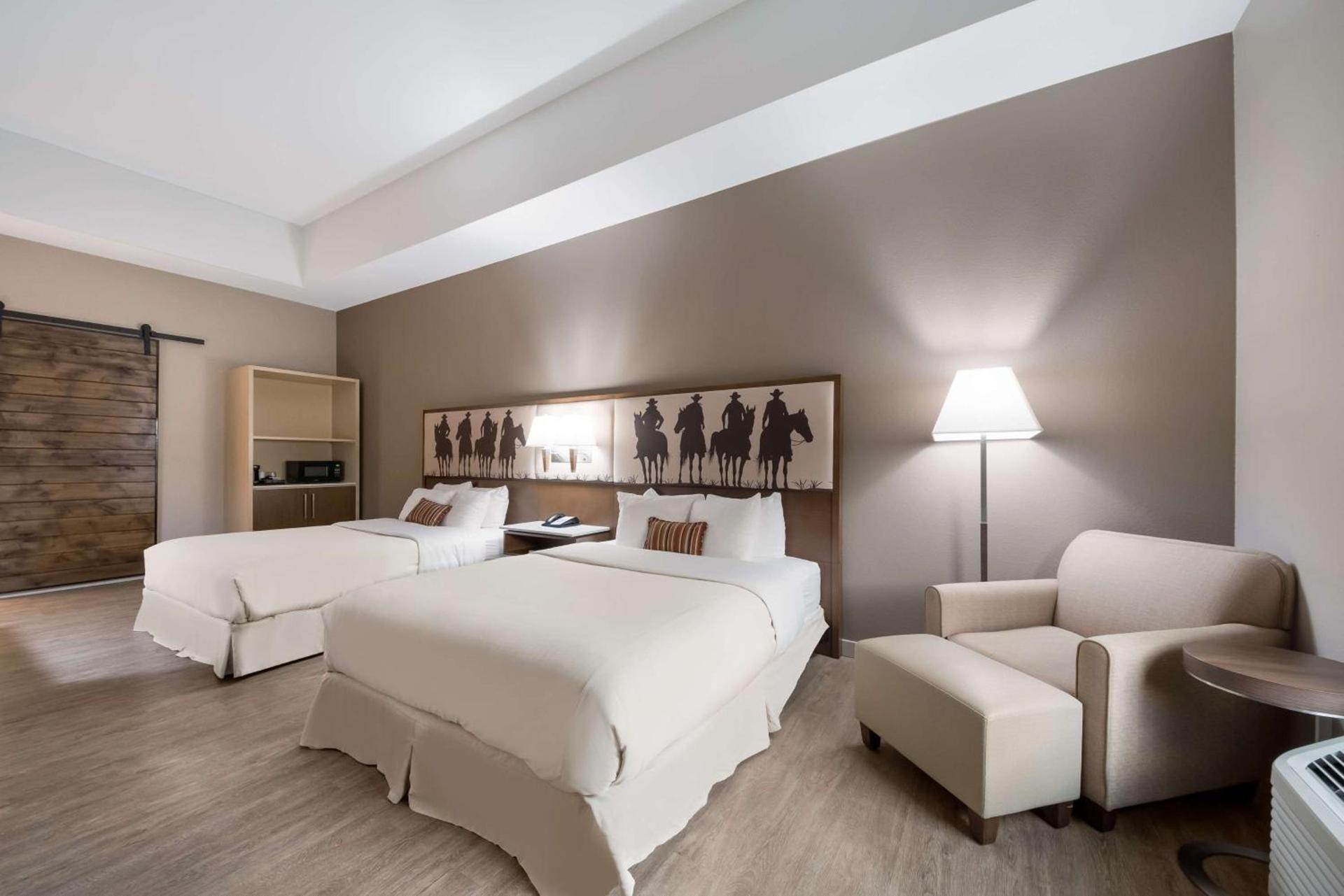 Best Western Bandera Suites & Saloon photo 24
