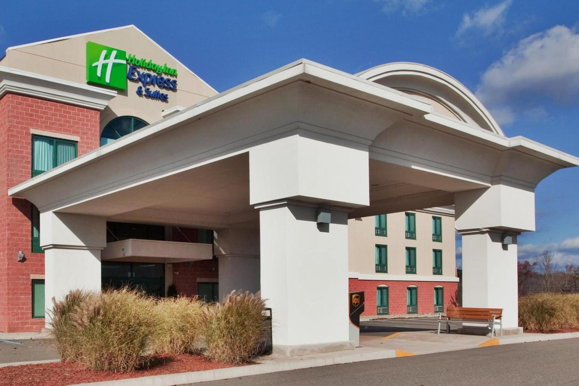 Holiday Inn Express Hotel & Suites Drums-Hazelton by IHG photo 34