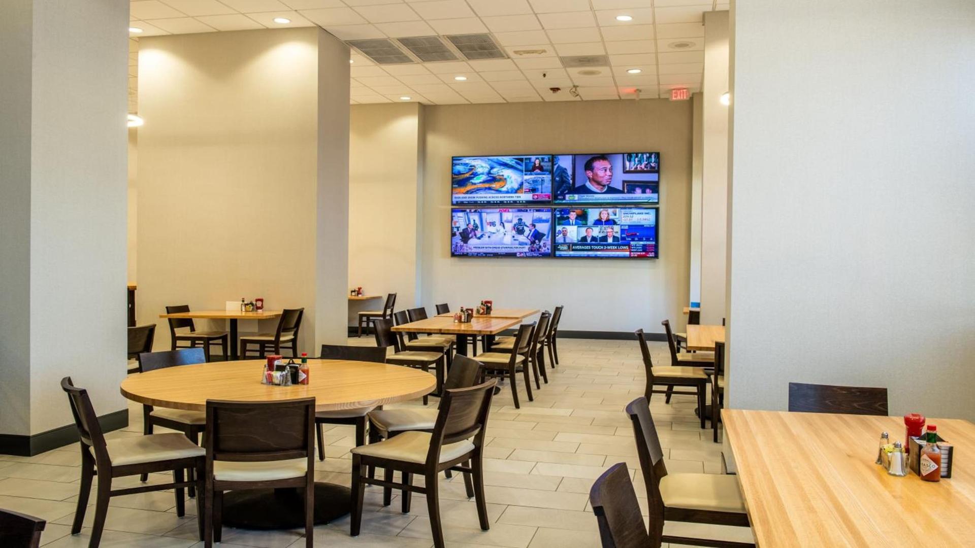 Holiday Inn Phoenix-Mesa Chandler by IHG photo 35
