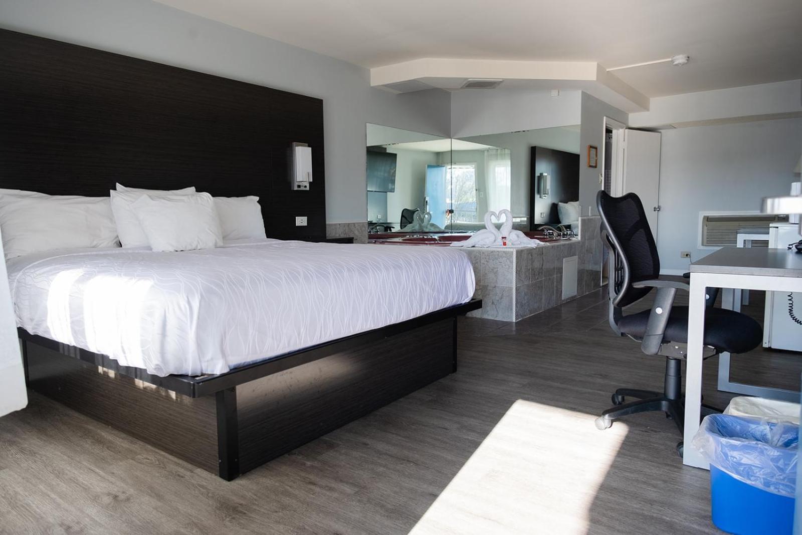 Envi Boutique Hotel Henderson-Evansville South photo 83