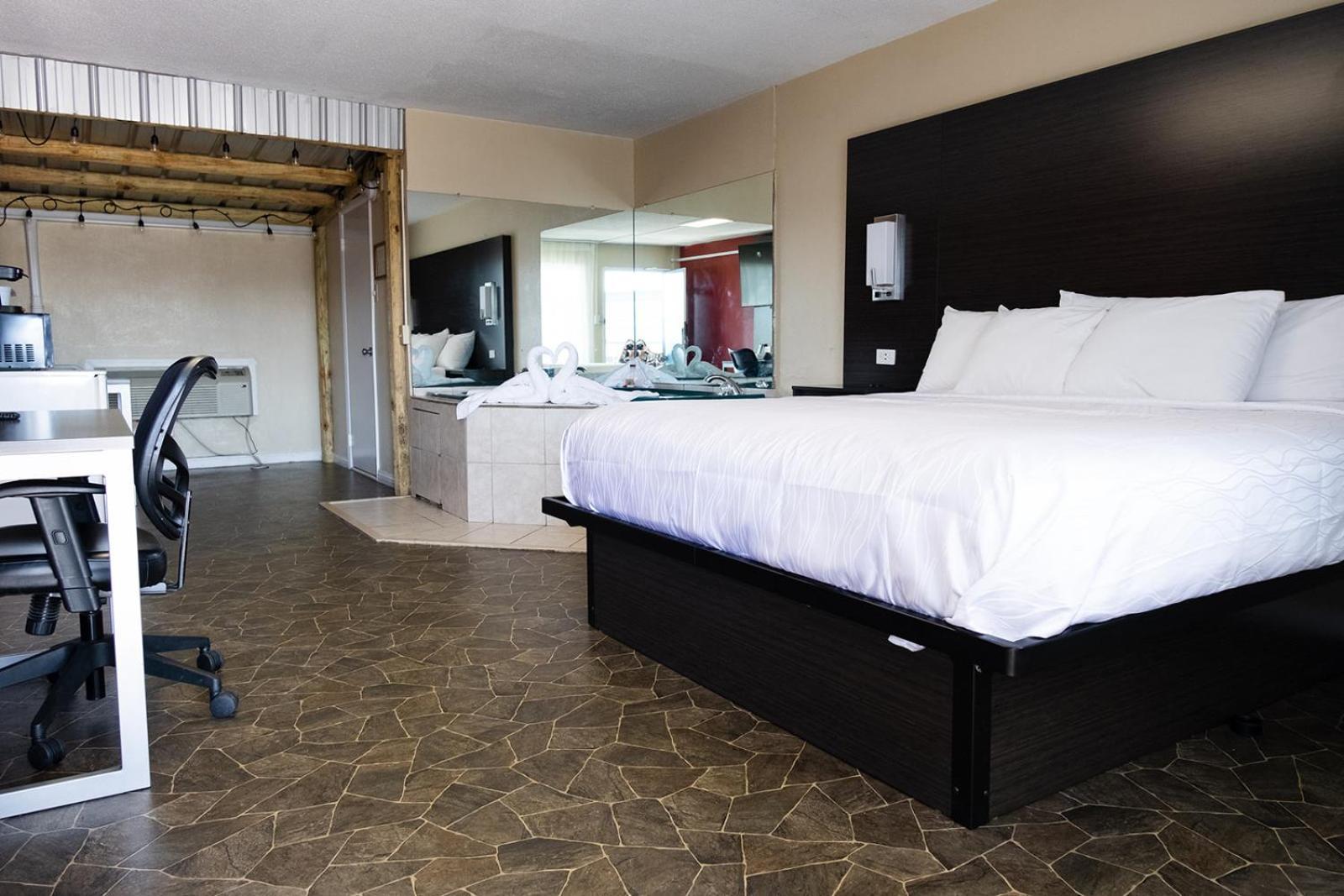 Envi Boutique Hotel Henderson-Evansville South photo 78