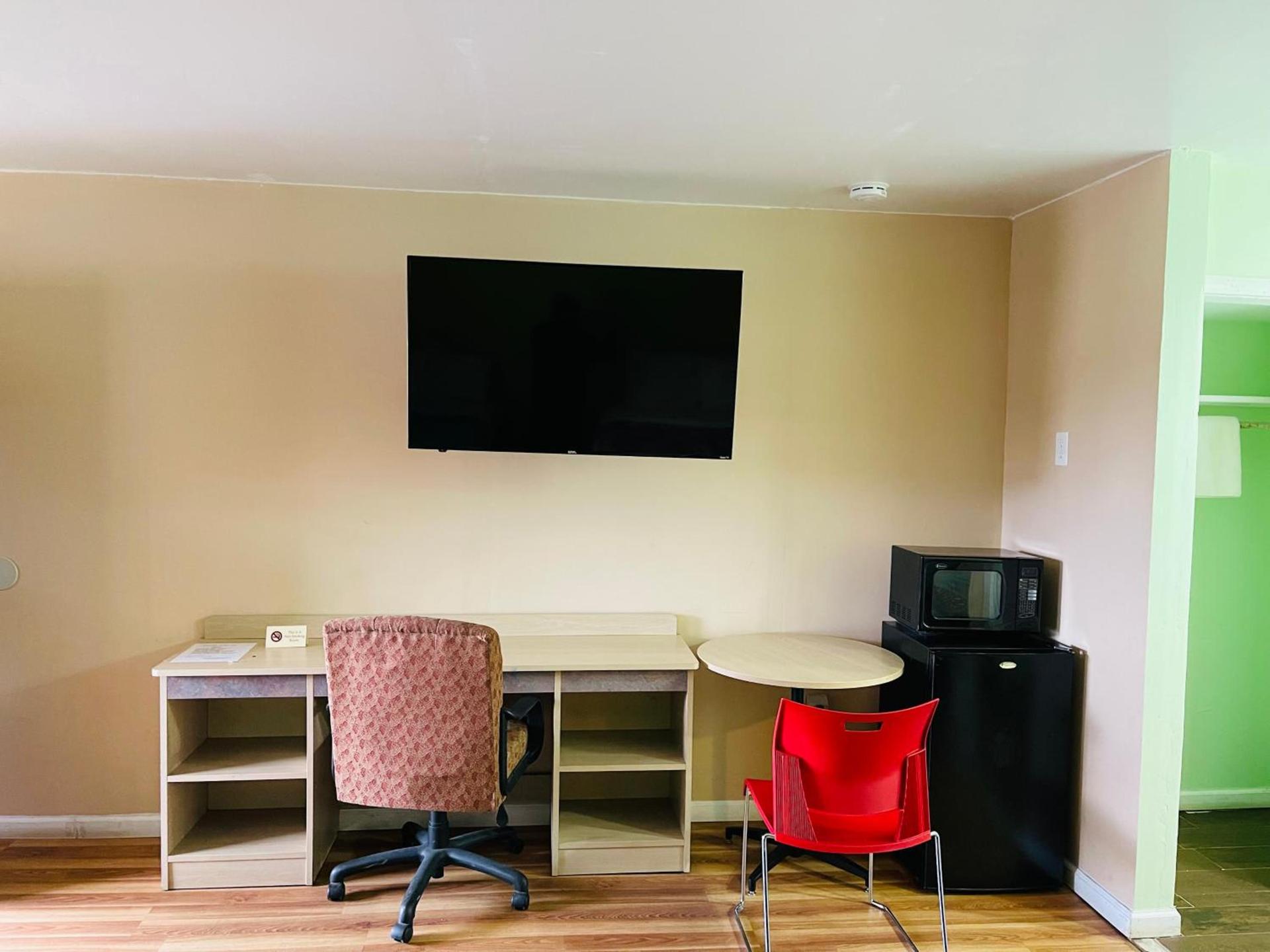 Budget Inn Pulaski photo 10