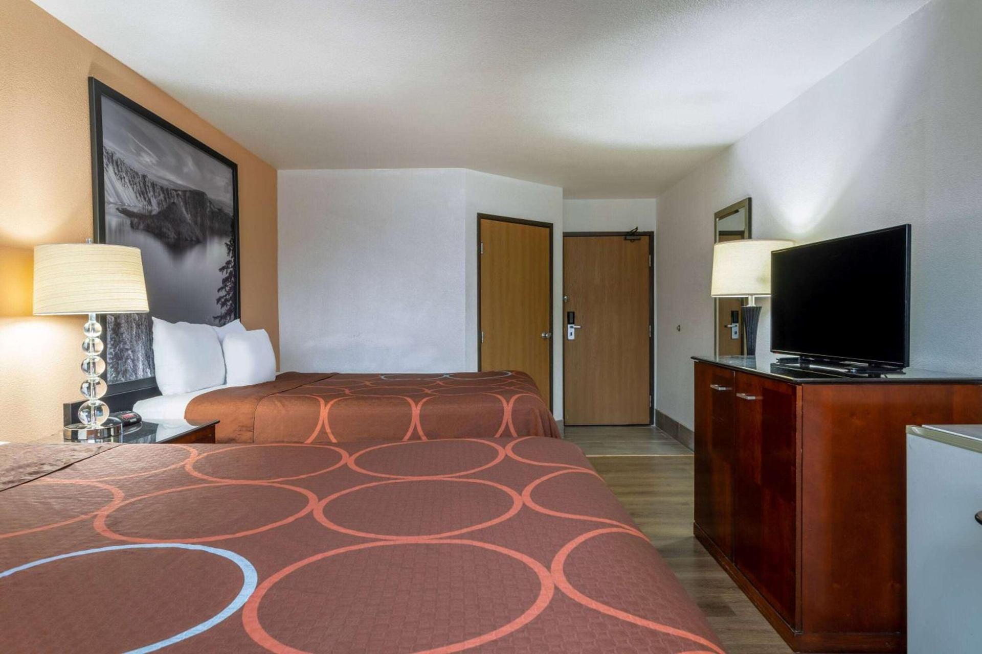 Super 8 by Wyndham The Dalles OR photo 15
