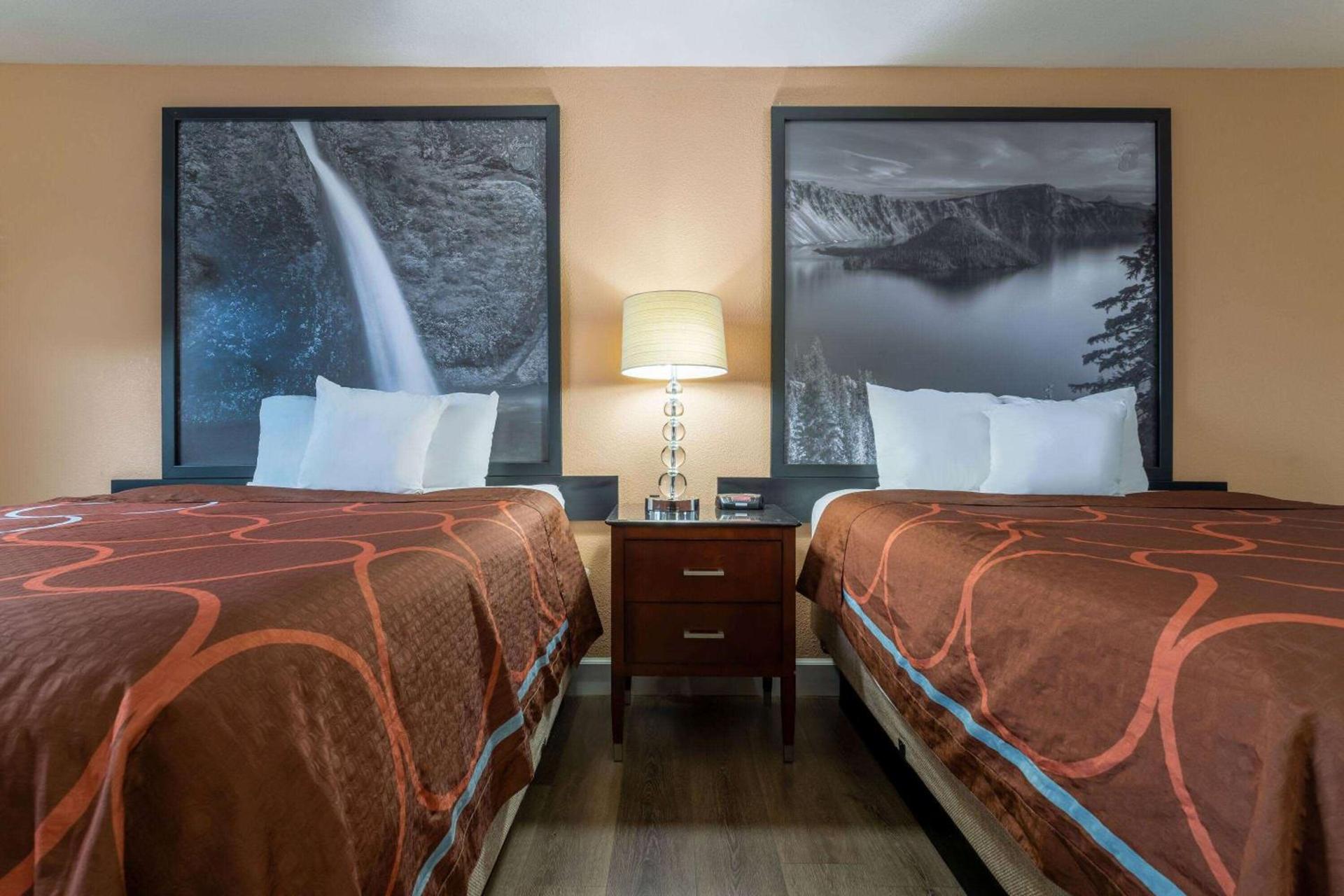 Super 8 by Wyndham The Dalles OR photo 14