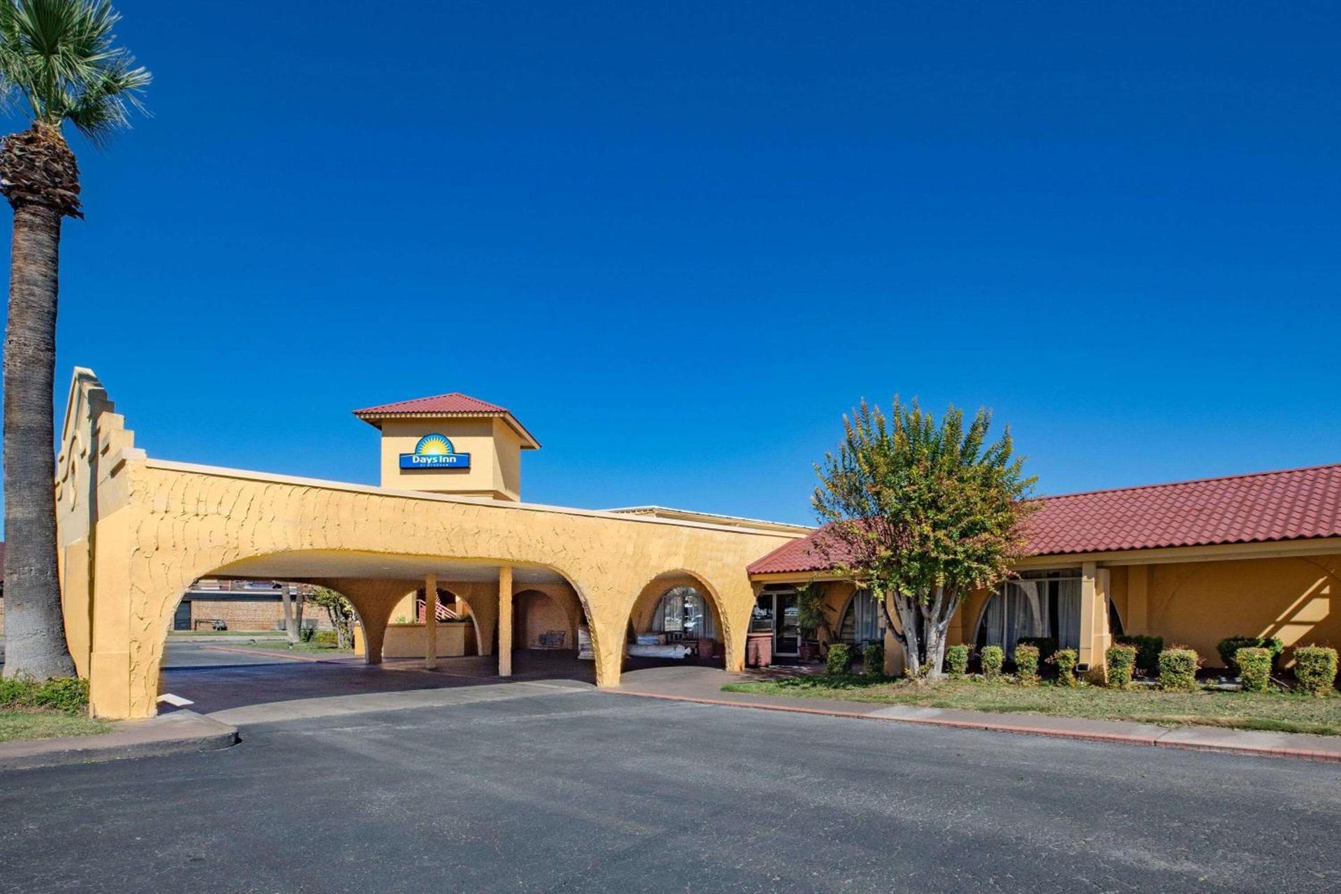 Days Inn by Wyndham Del Rio photo 31