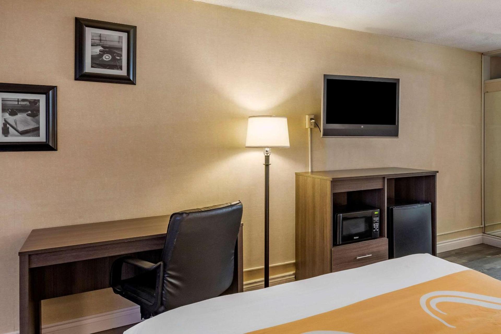 Quality Inn Barstow Route 66 photo 16