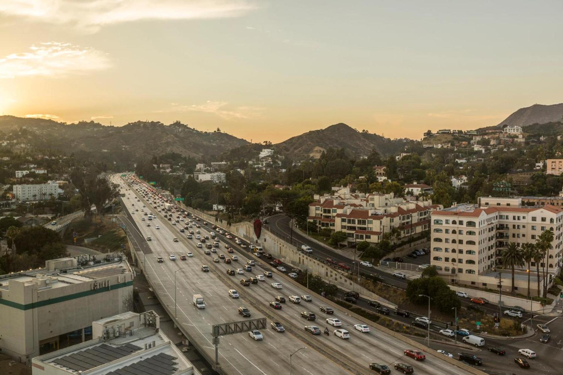 Kimpton Everly Hotel Hollywood by IHG photo 61