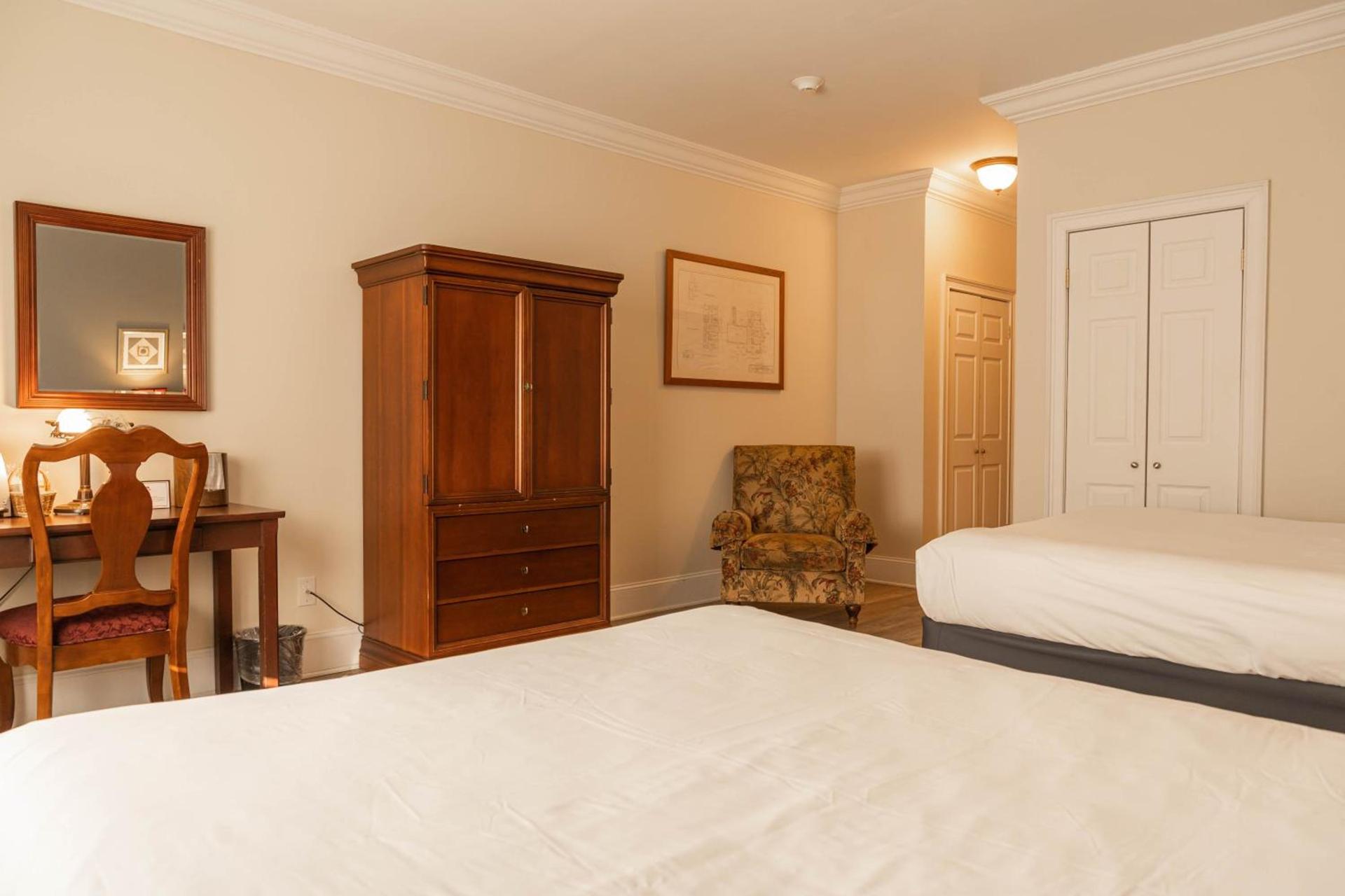 Inn at Crestwood photo 51