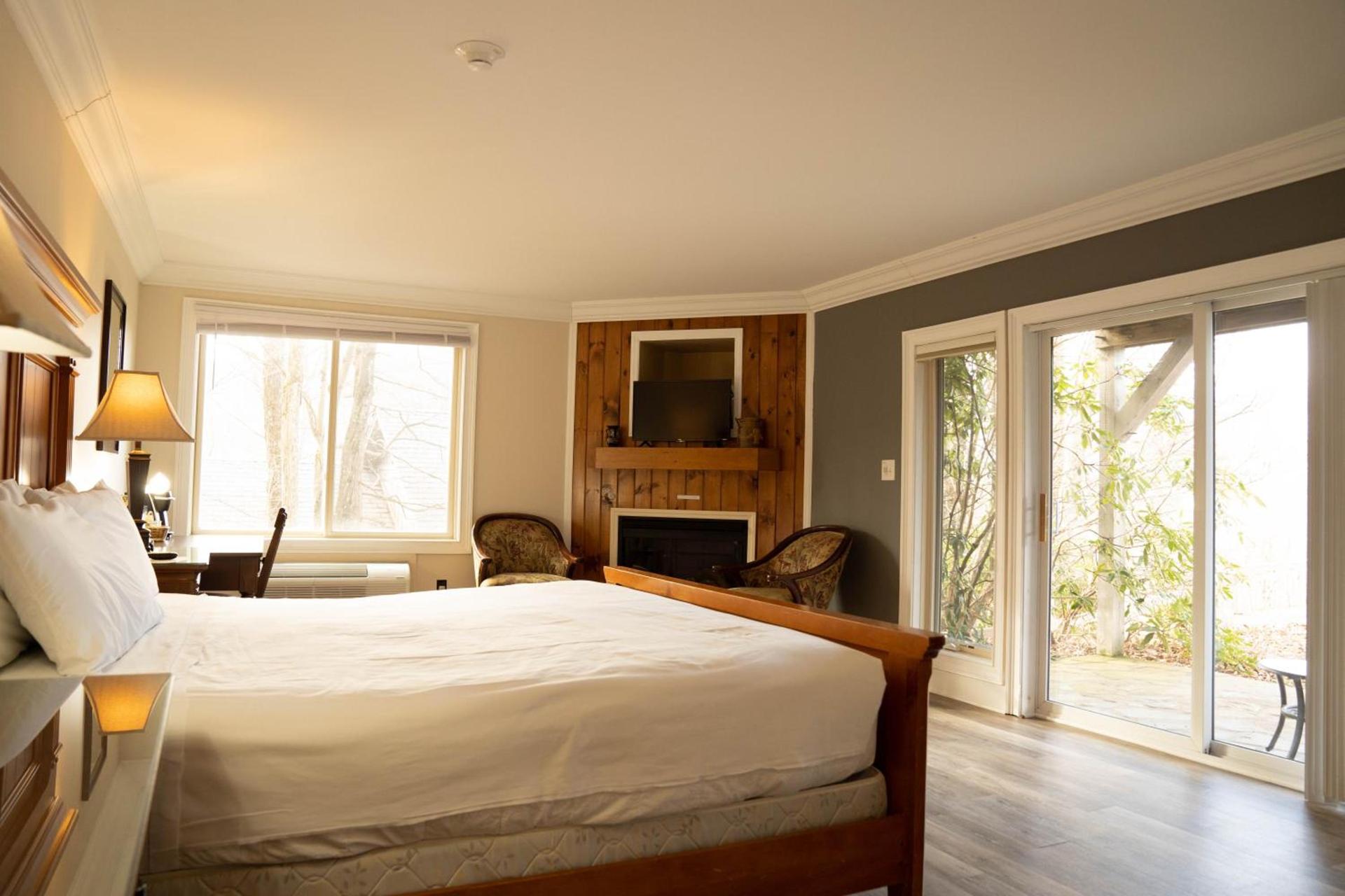 Inn at Crestwood photo 57