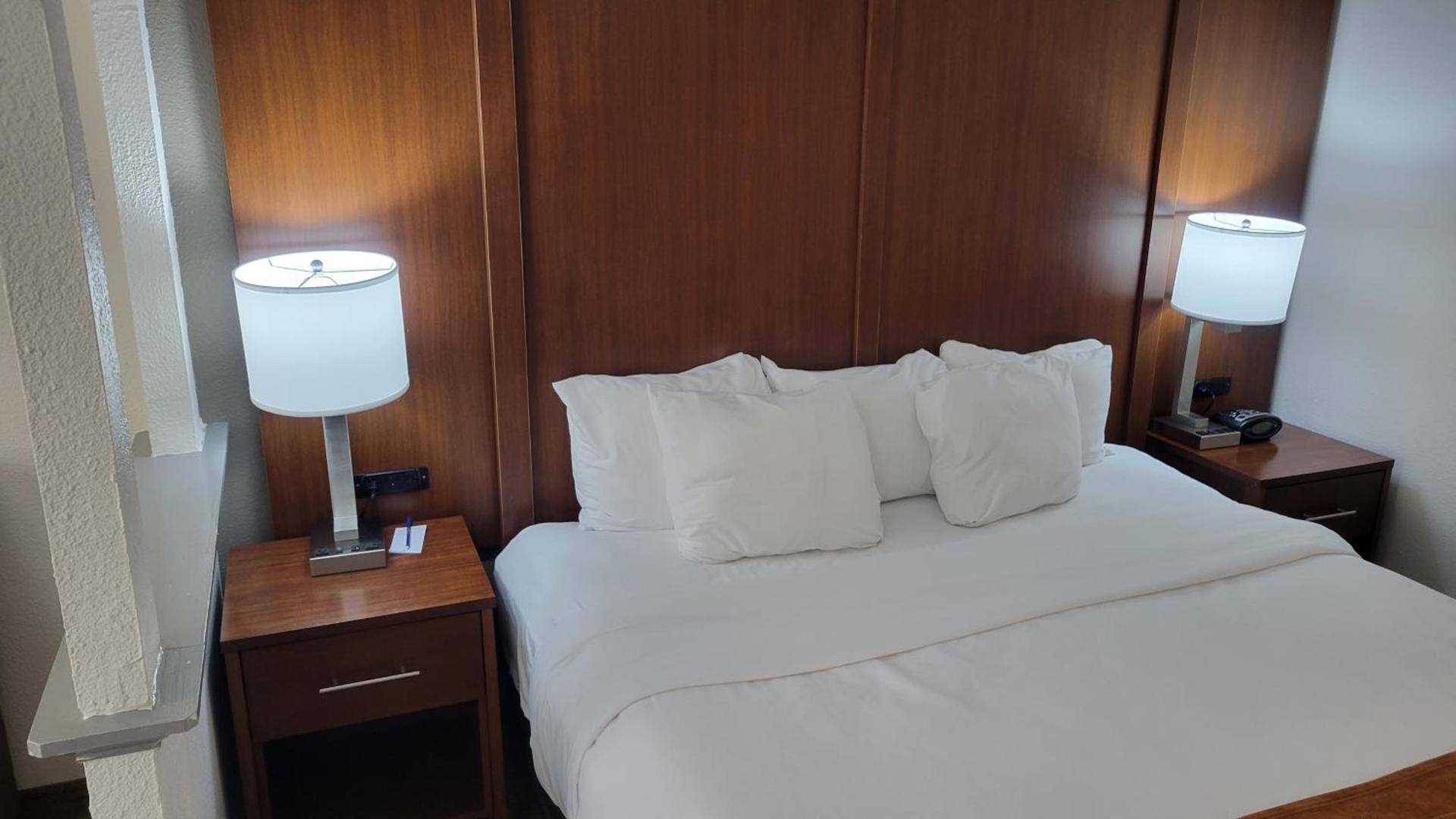 Comfort Suites Cumming-Atlanta near Northside Hospital Forsyth photo 10