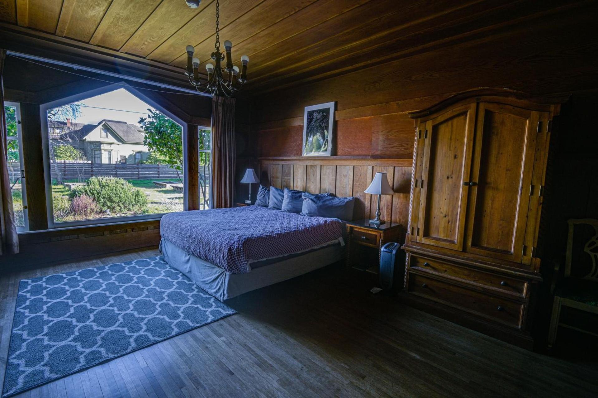 The Captains Quarters photo 4