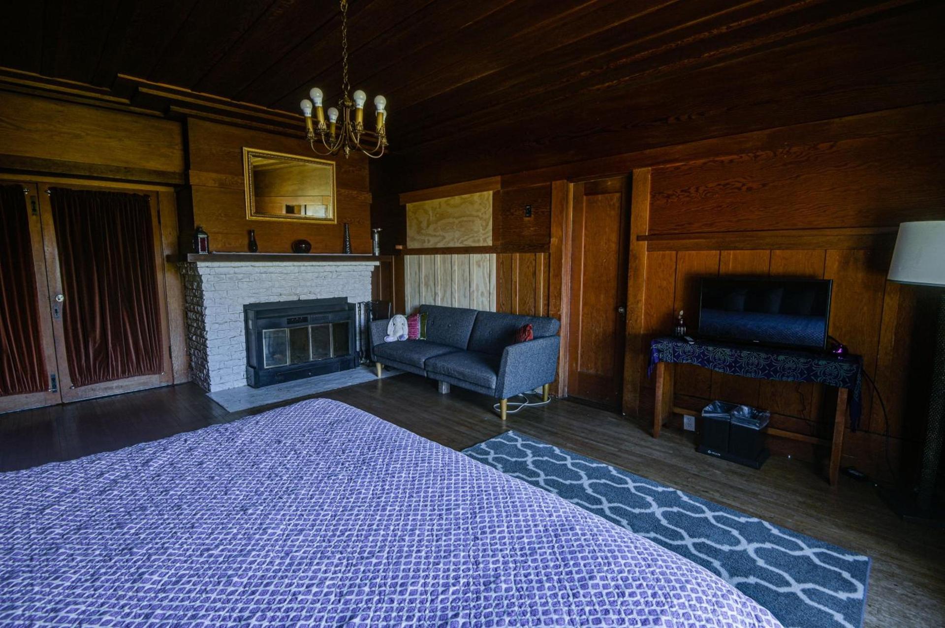 The Captains Quarters photo 5
