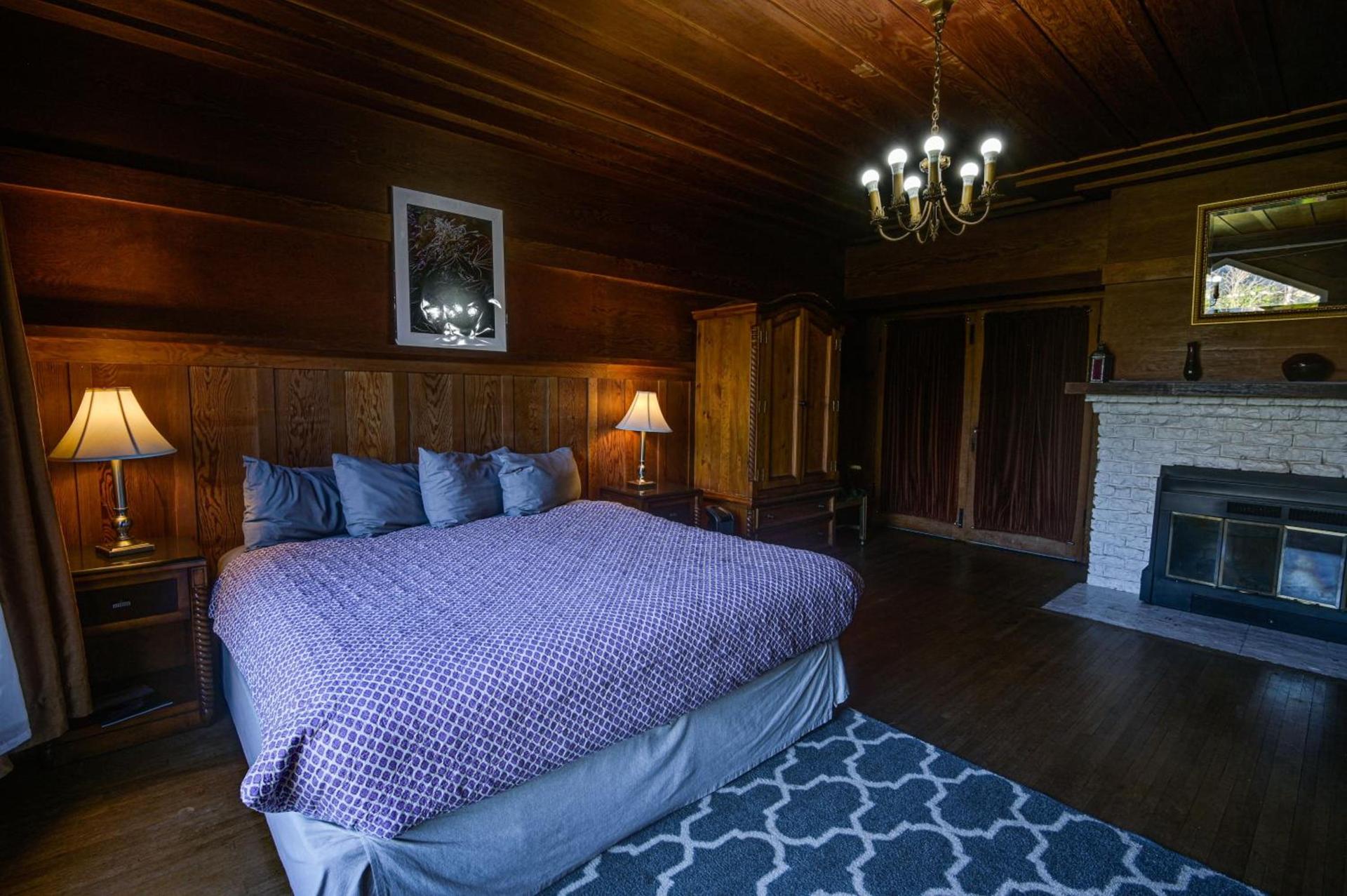 The Captains Quarters photo 7