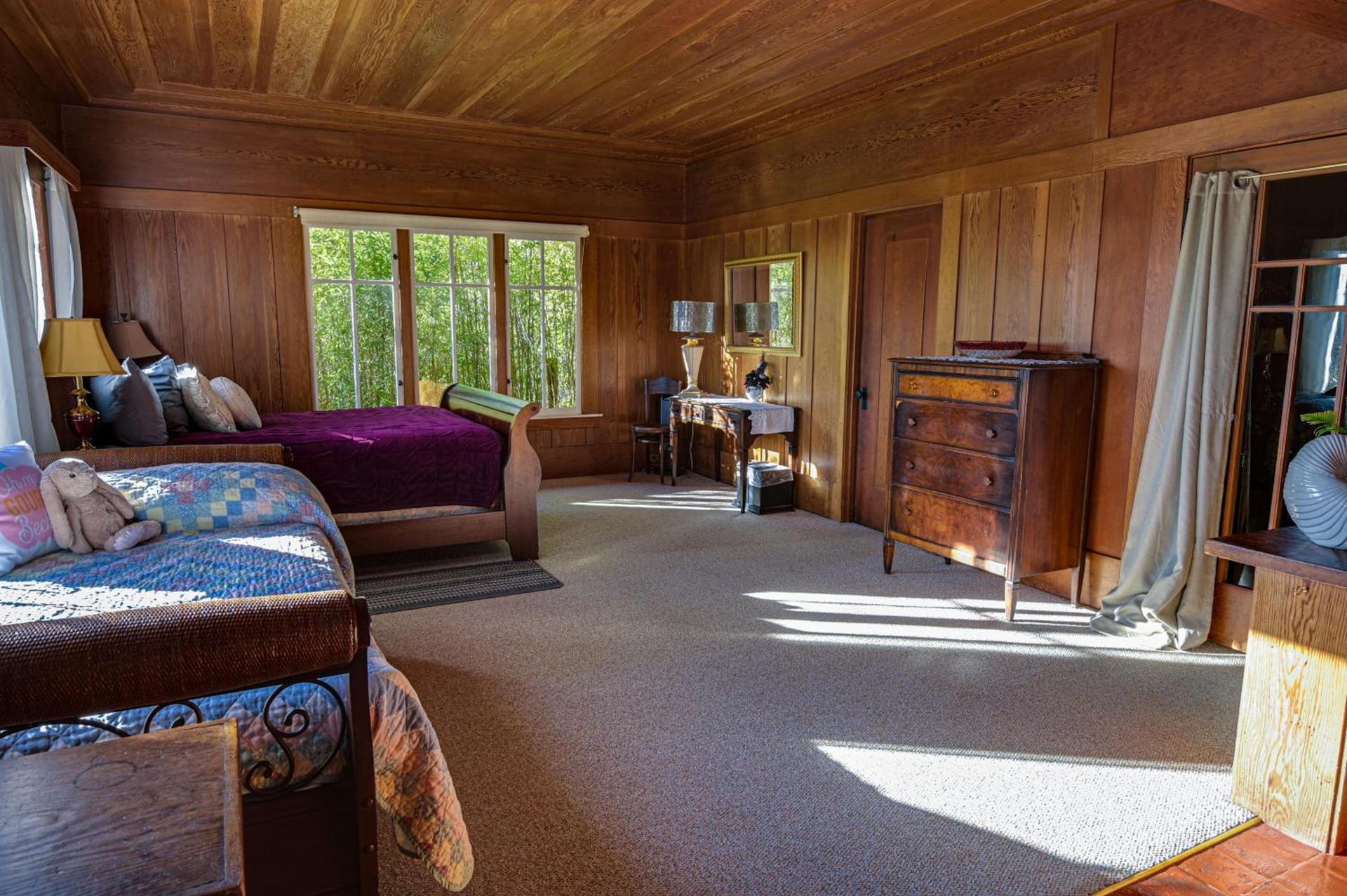 The Captains Quarters photo 11