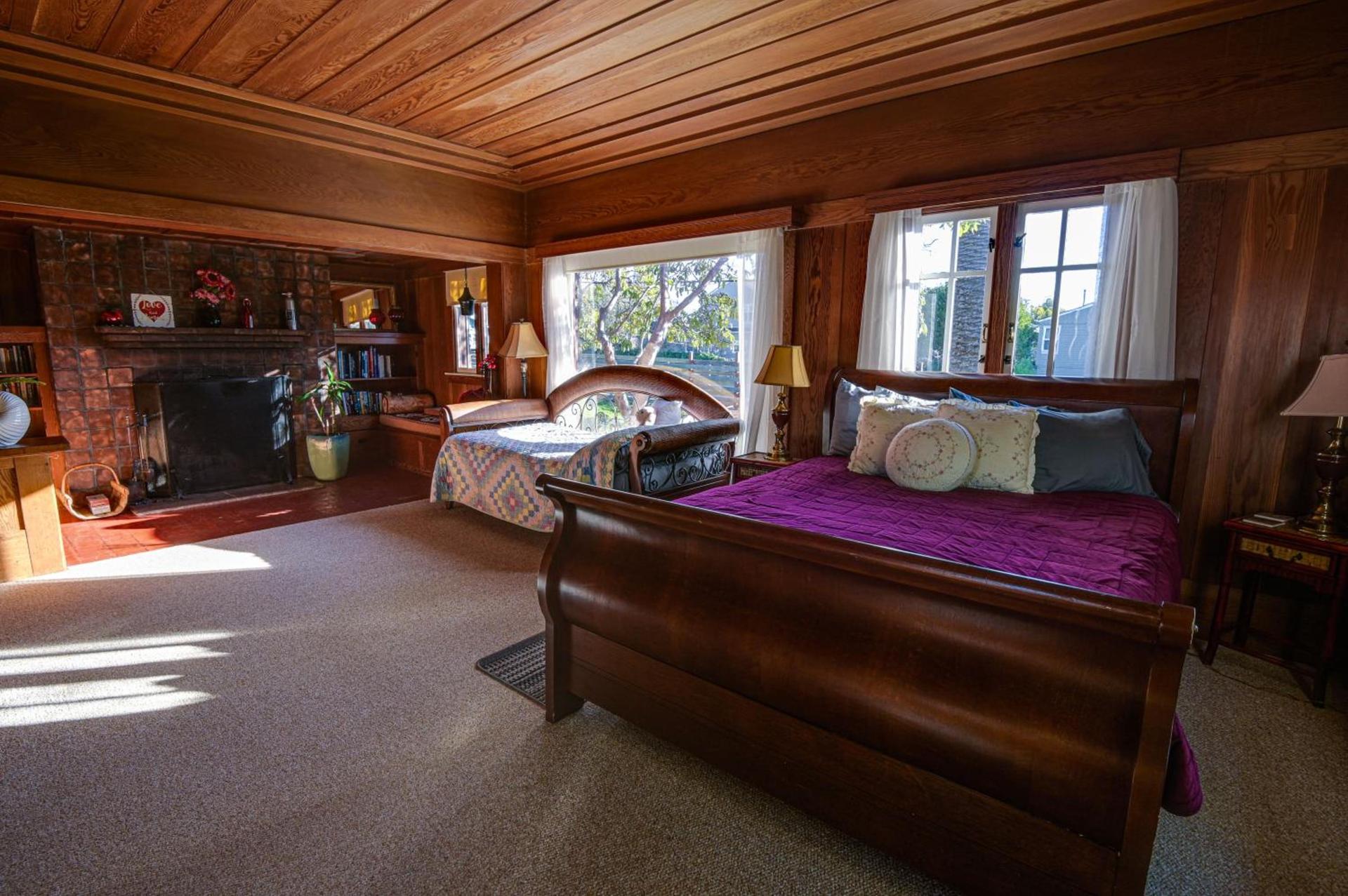 The Captains Quarters photo 12