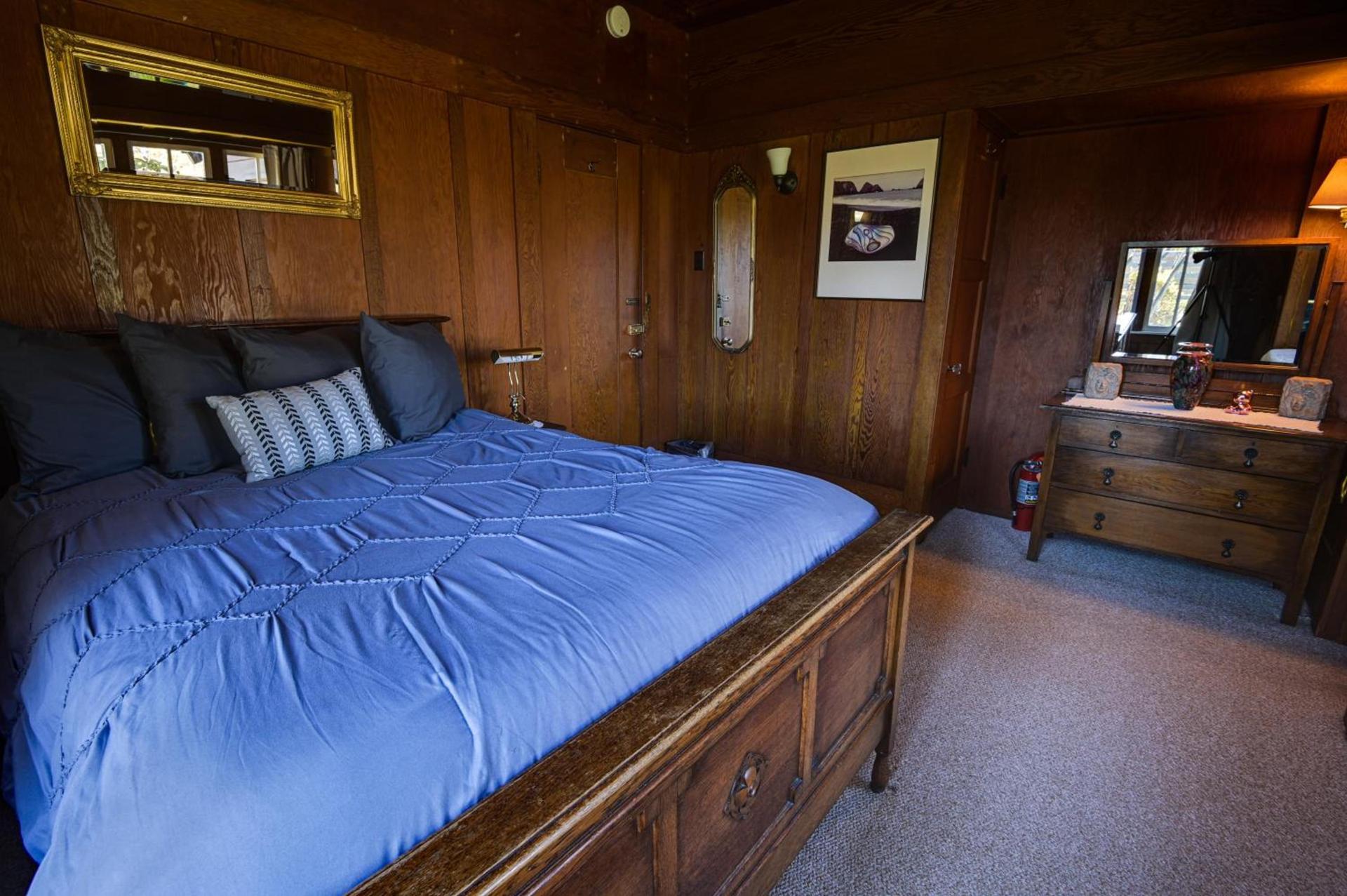 The Captains Quarters photo 20