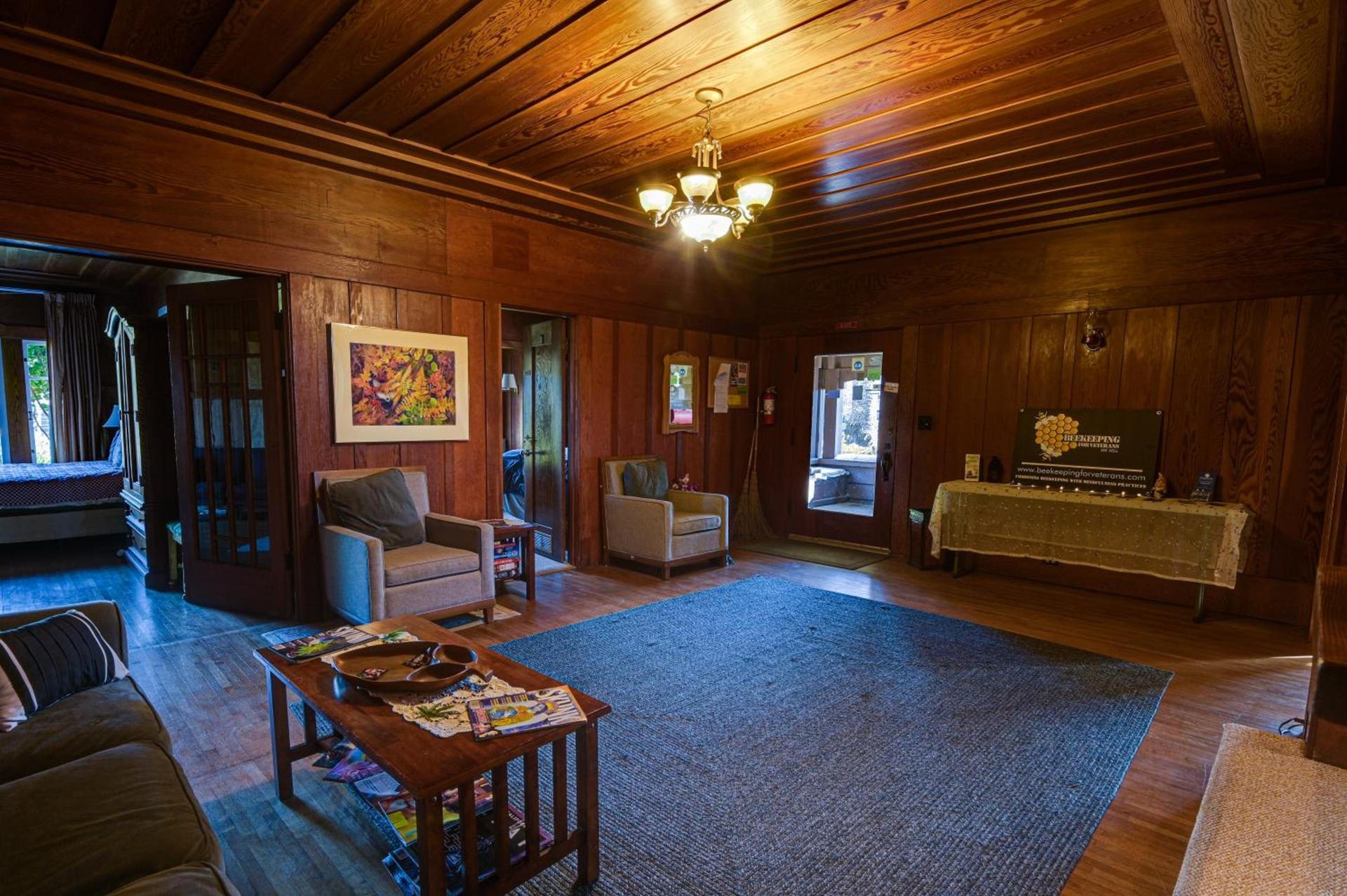 The Captains Quarters photo 24