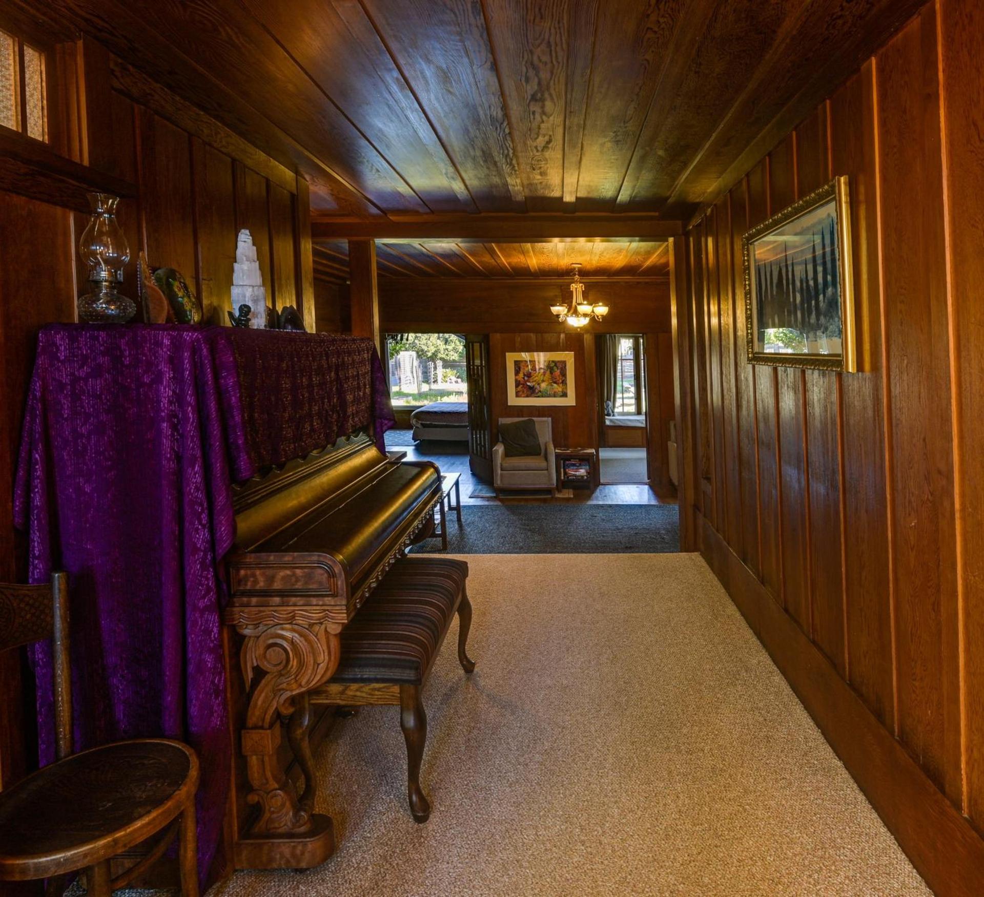The Captains Quarters photo 25